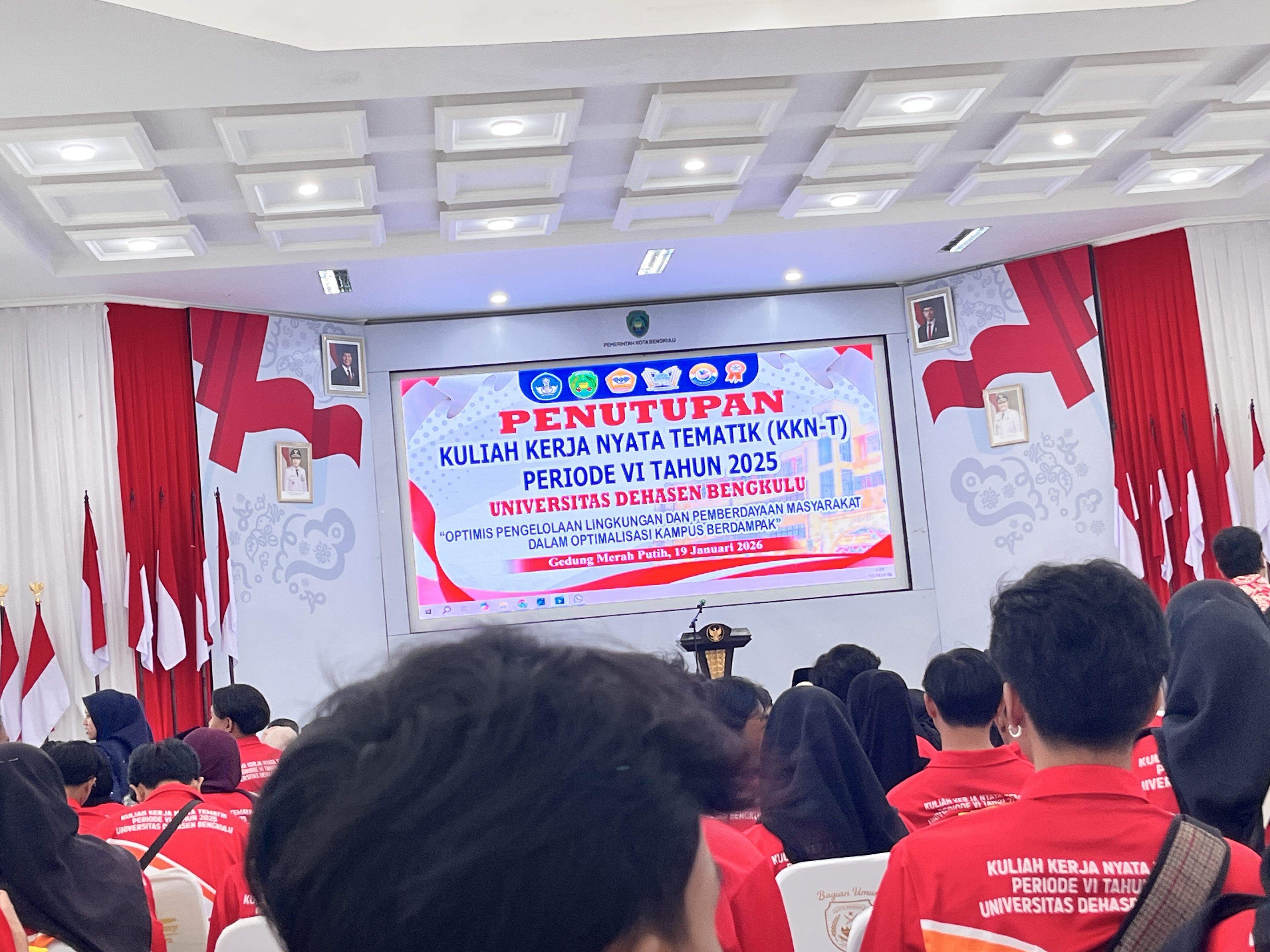 Penutupan di gedung merah putih 
