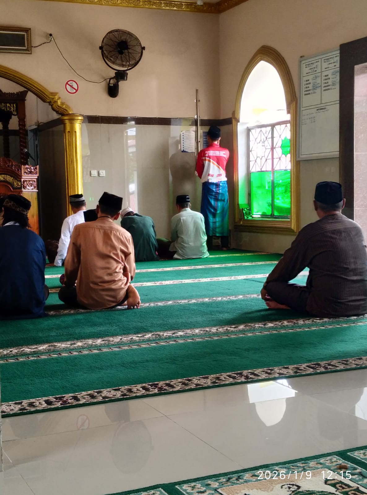 Mengisi jadwal adzan sholat Jum'at di masjid Nurul jannah RT 07