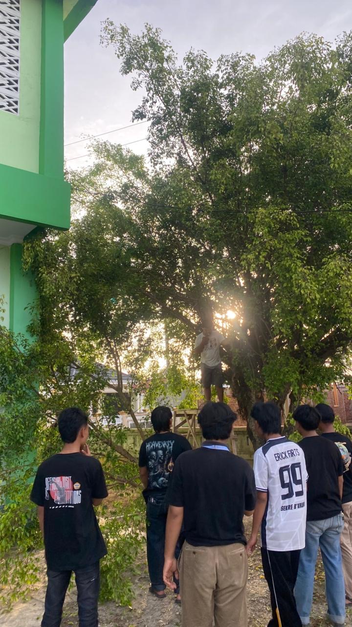 gotong royong bersama rt 26 dan 24