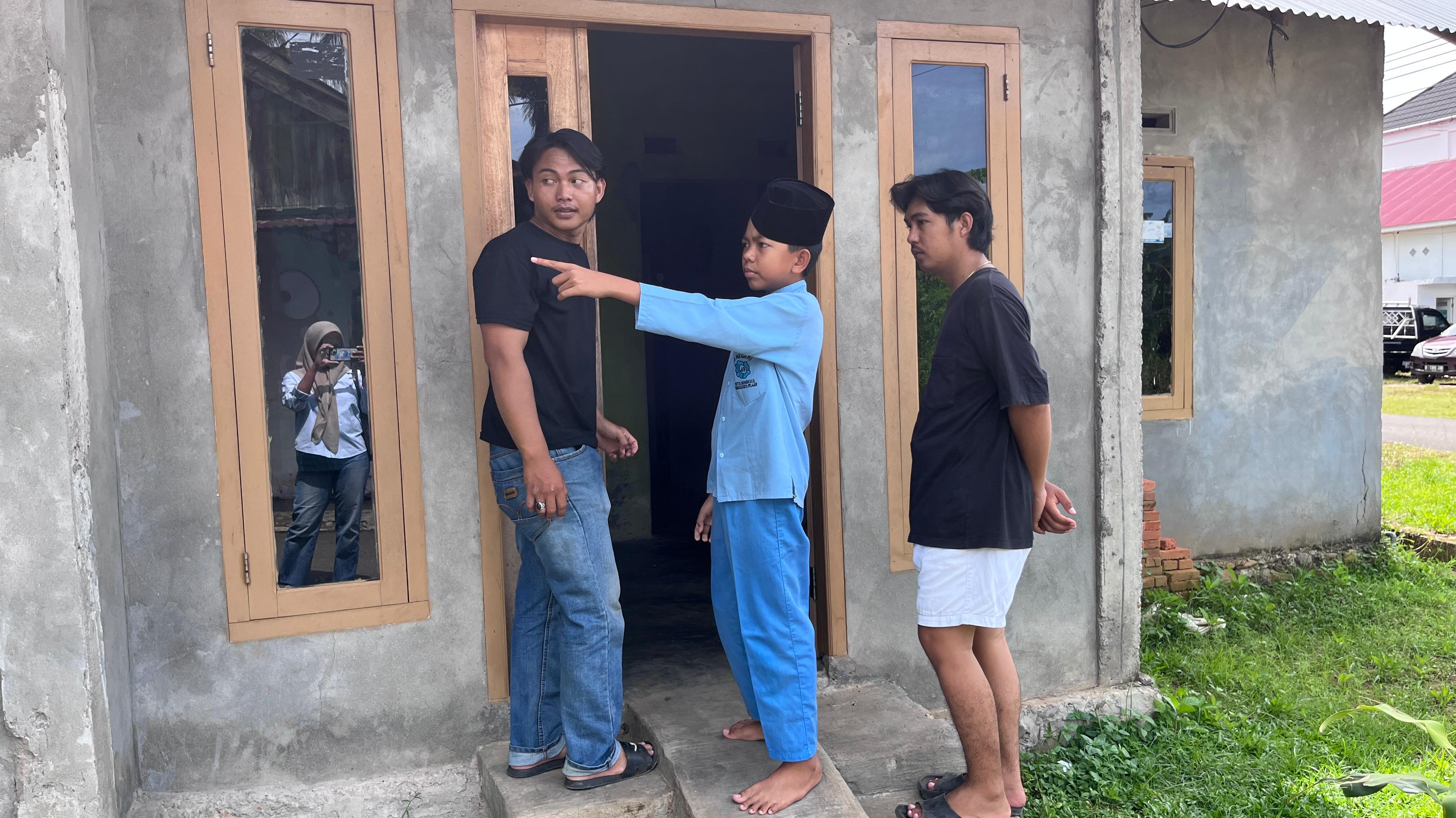 minta data warga / kepala keluarga rumah ke rumah di rt 24 