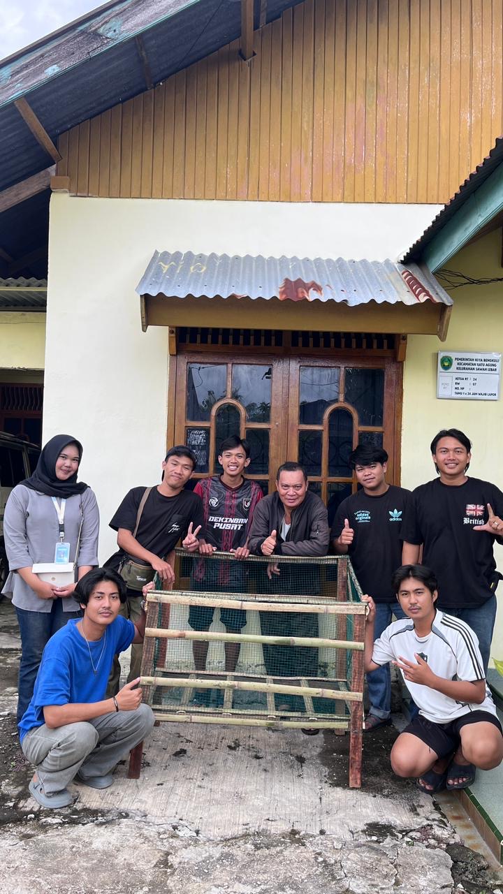 penyerahan hasil proker bank sampah ,