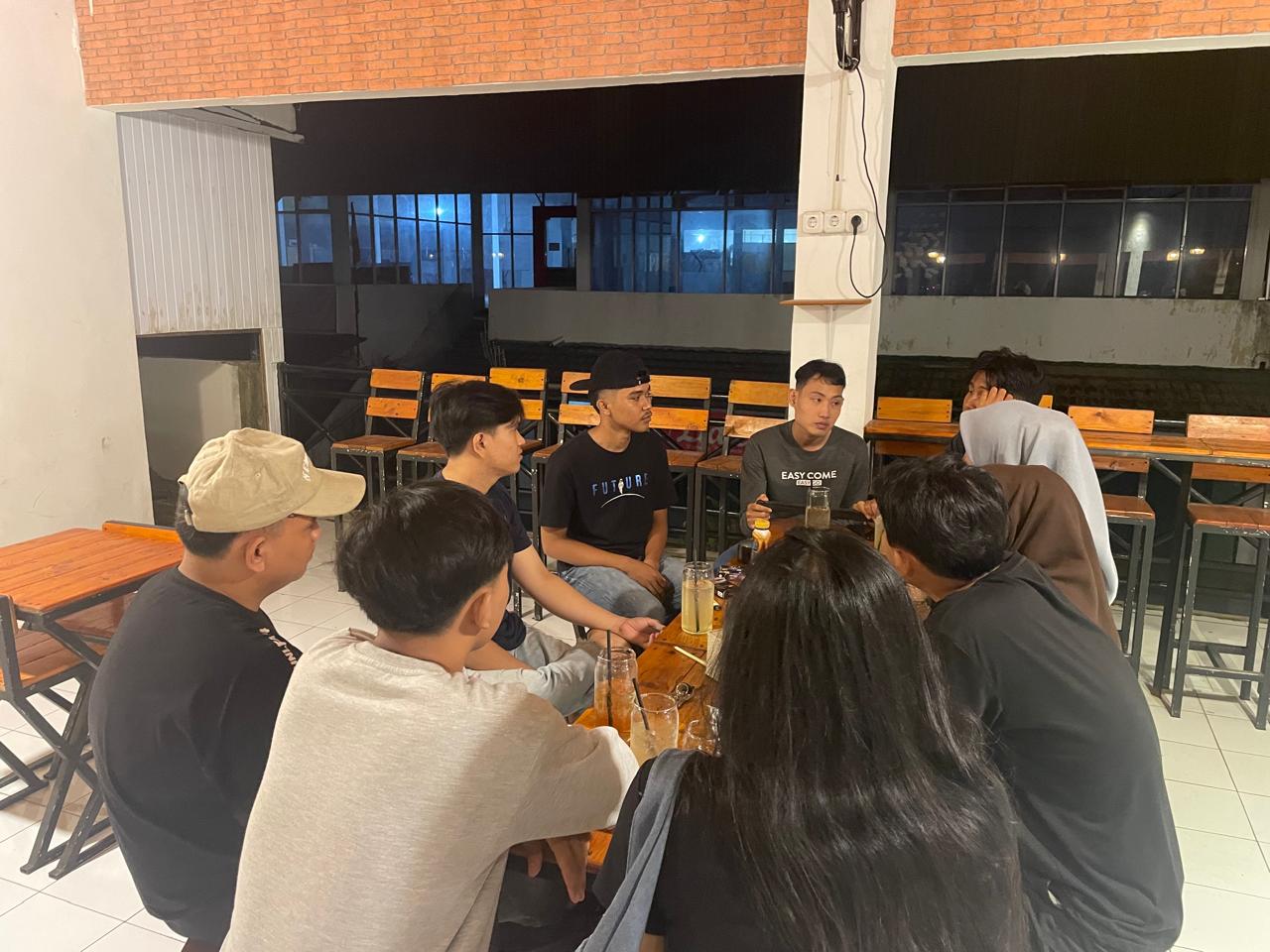 Pertemuan pertama kelompok 45