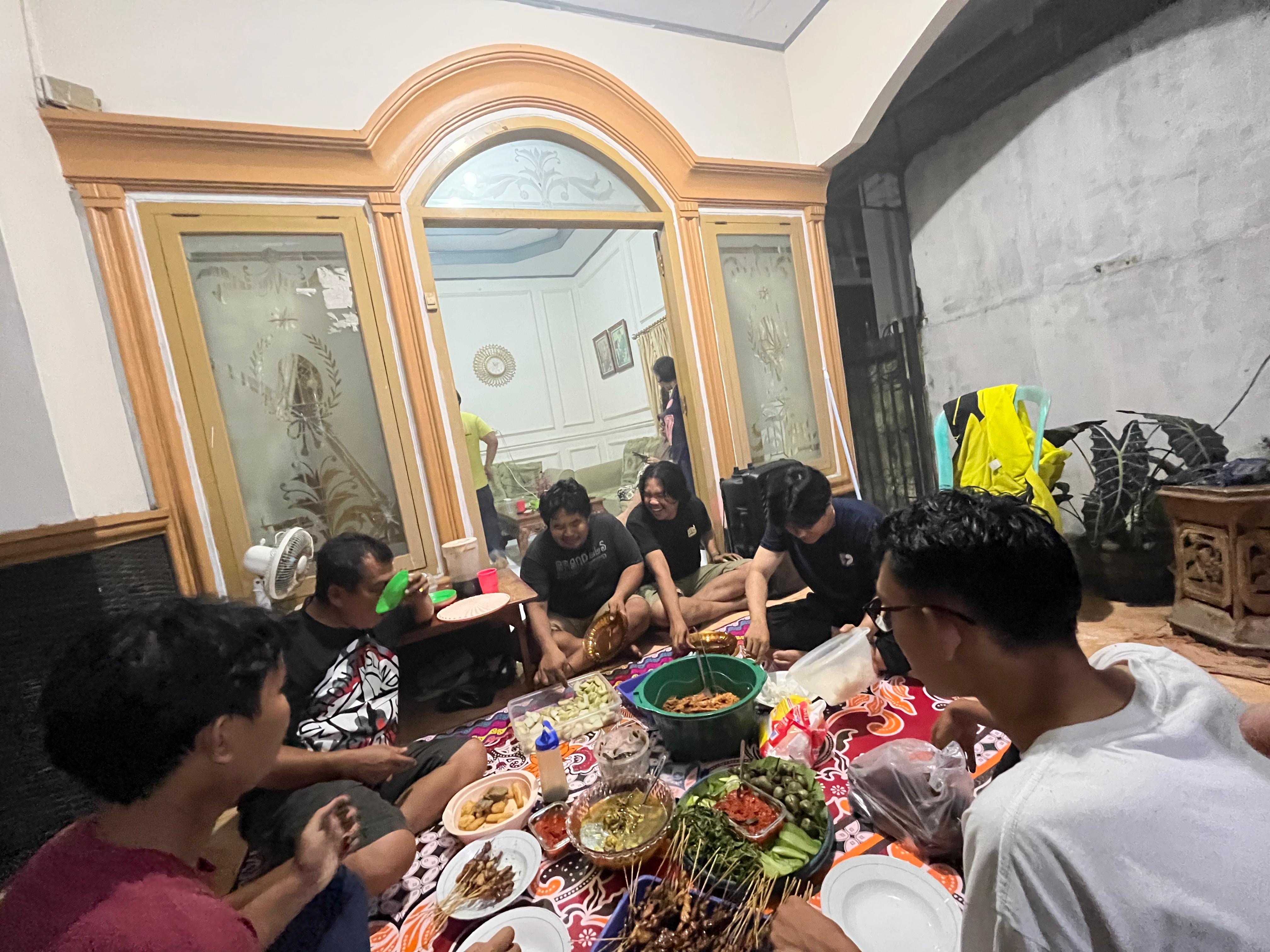 Bakar” di rumah pl rt 10