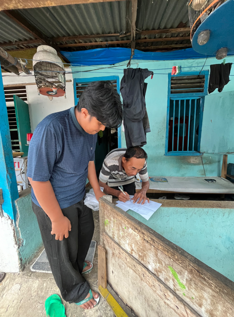 Mengantarkan surat acara fgd ke linmas penurunan 