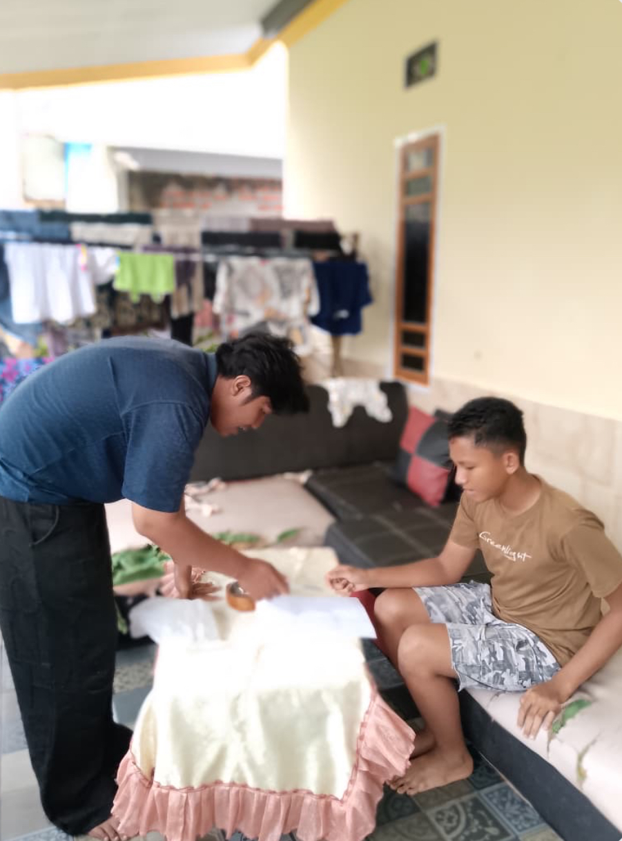 Pengantaran surat acara fgd kepada ketua karangtaruna.Penurunan 