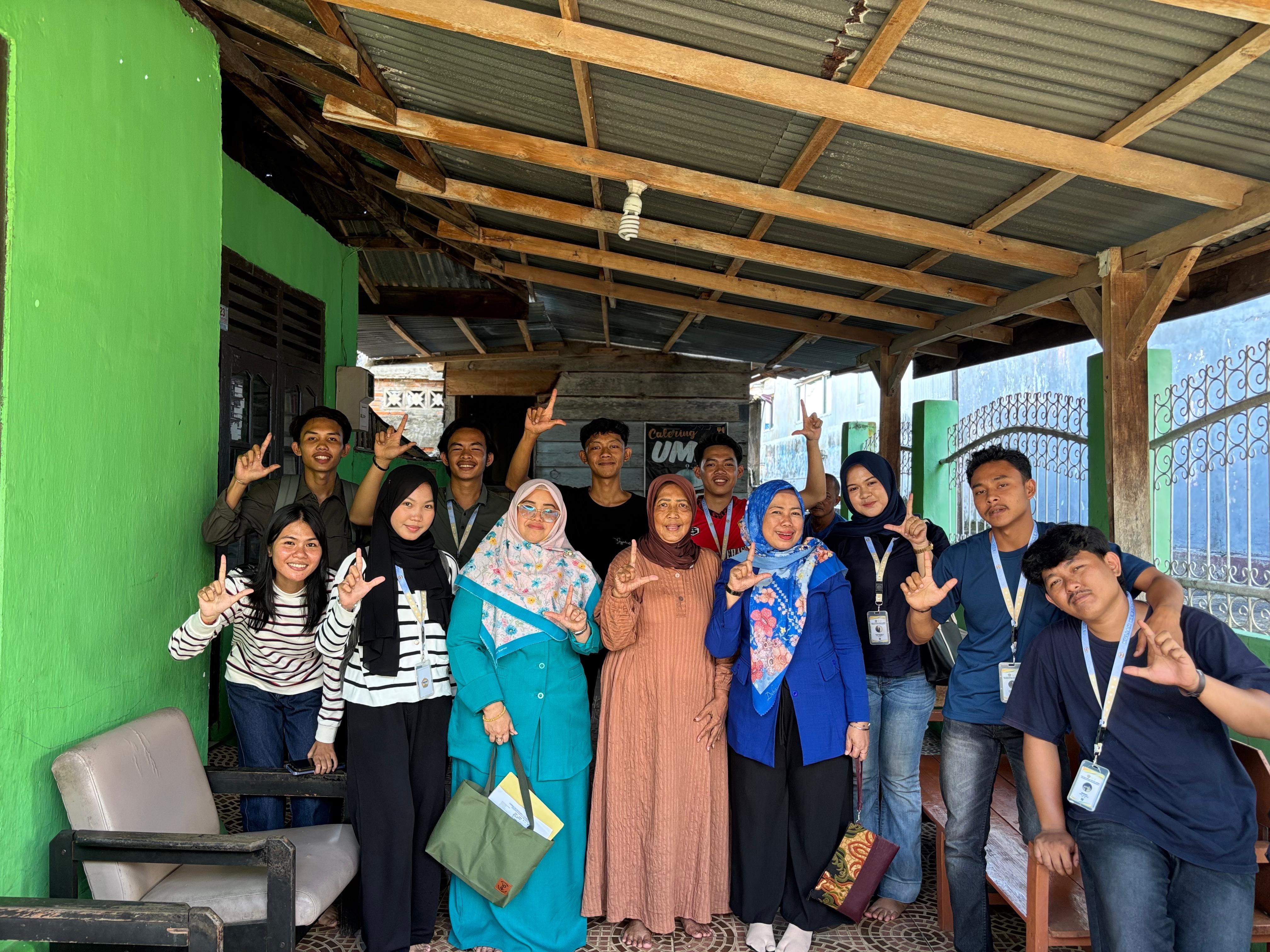 Kunjungan LPPM Ke Rumah Buk RT