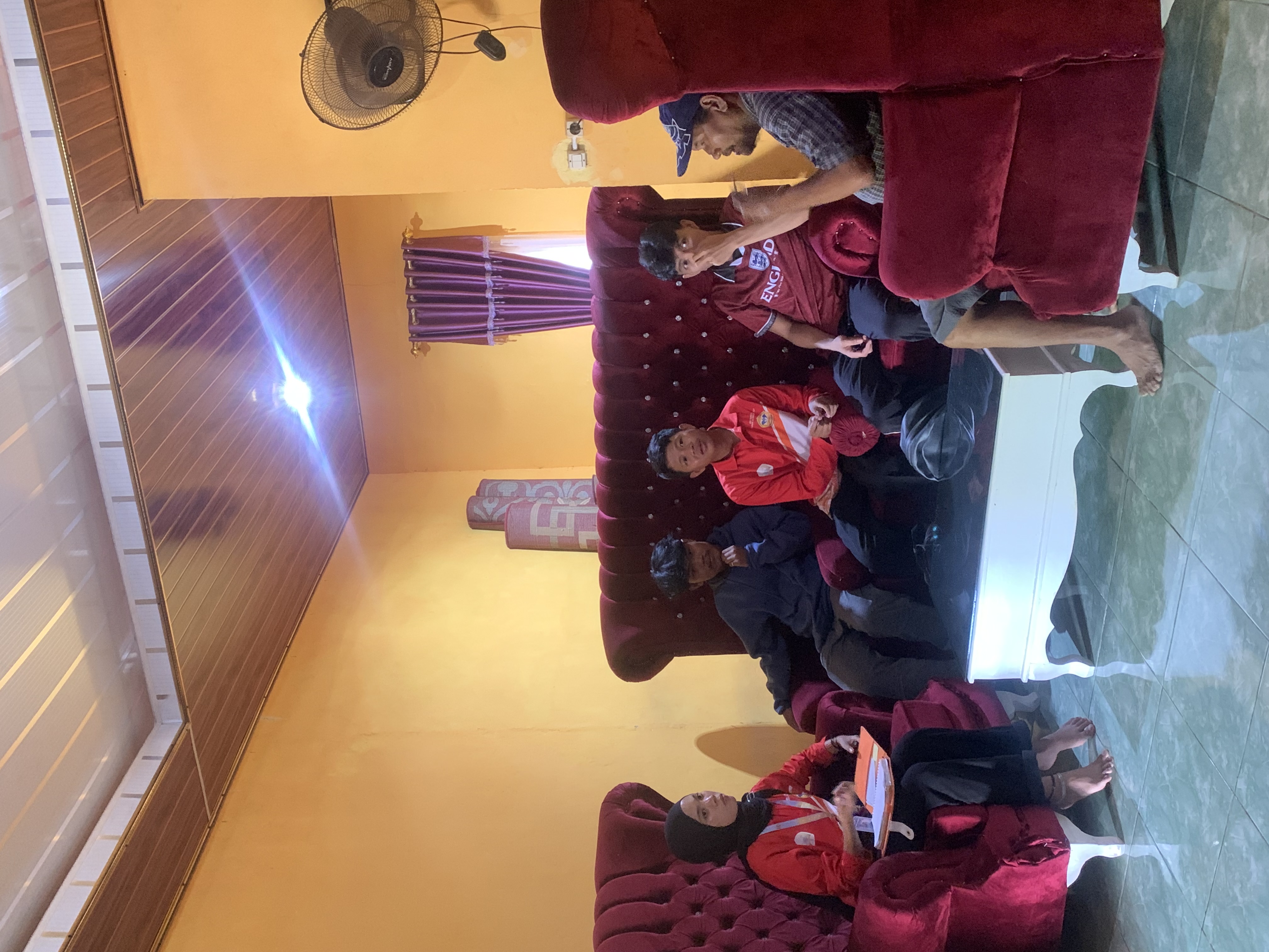 silaturahmi ke rumah pak rt