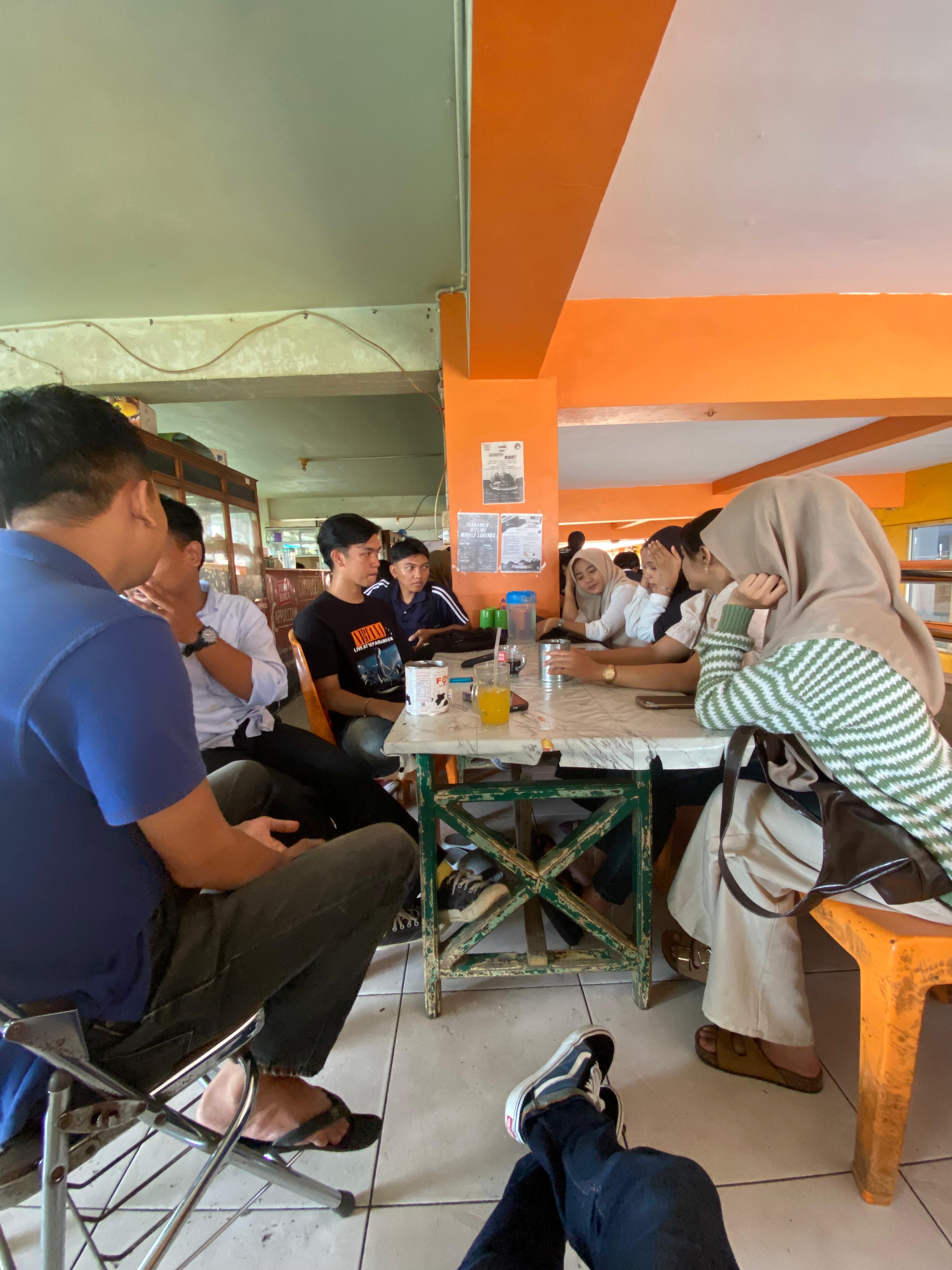 Membahas program kerja  kuliah kerja nyata periode VI Tahun 2025