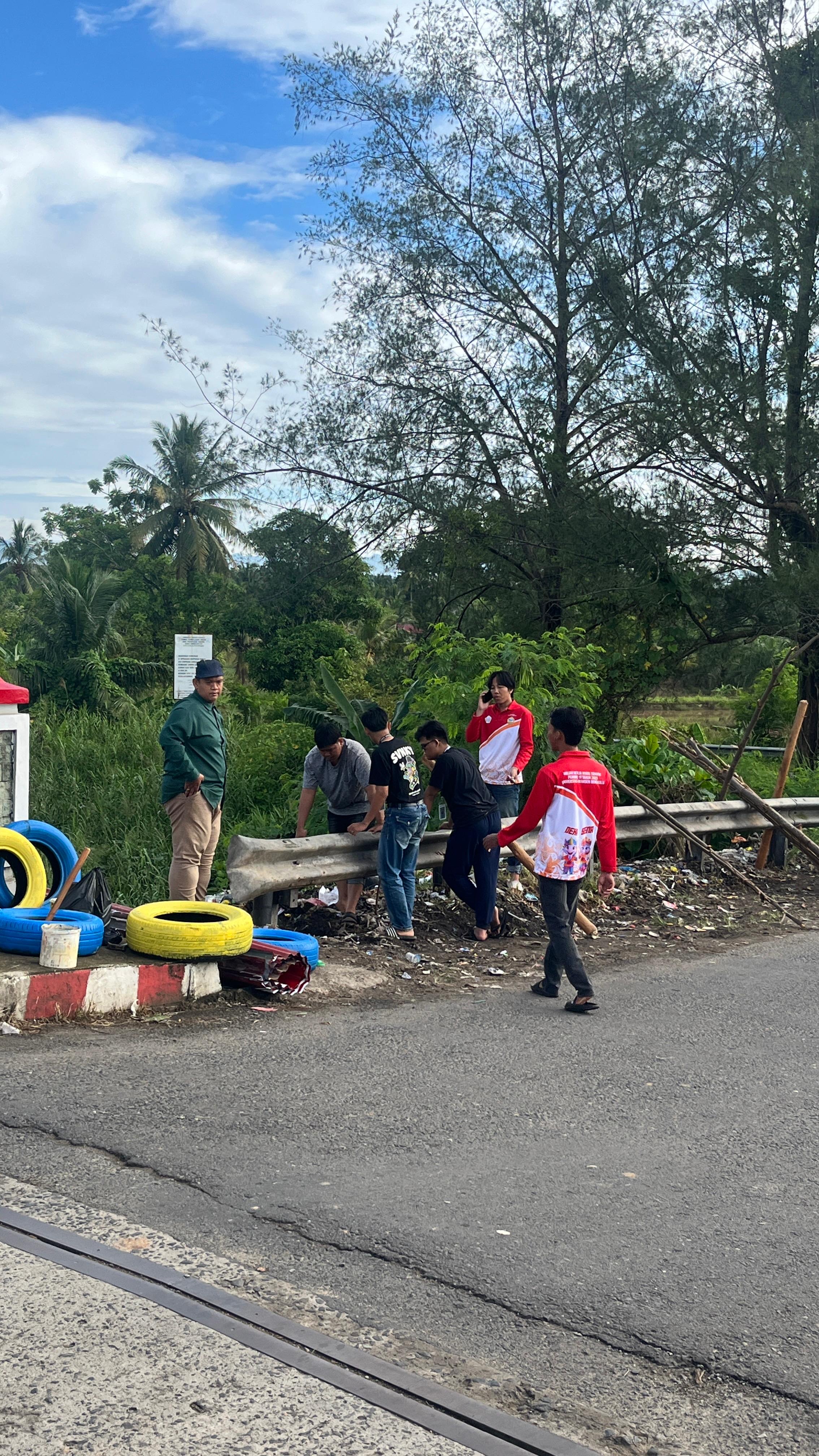 Judul:Pembuatan Taman Lingkungan di Area Jembatan Kualo.