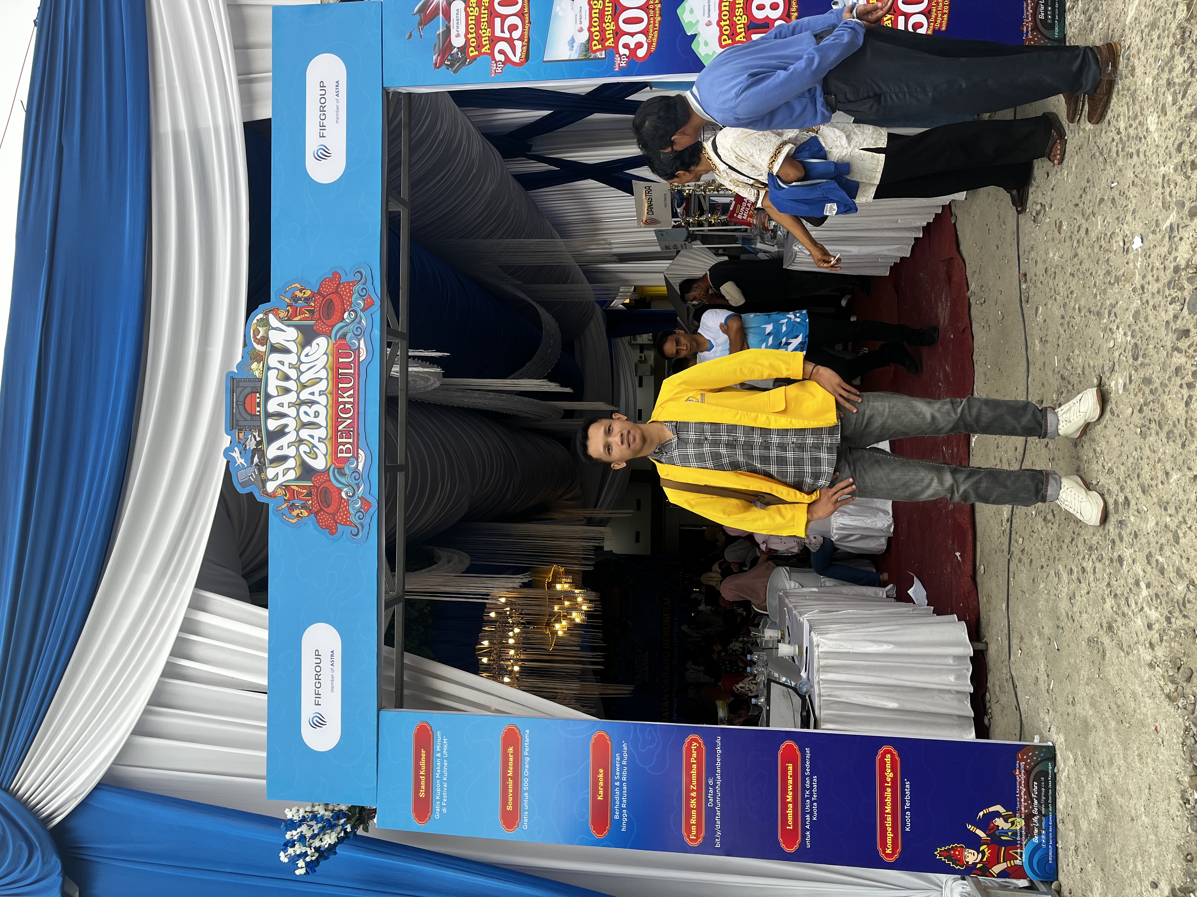 Menghadiri kegiatan FIFGROUP