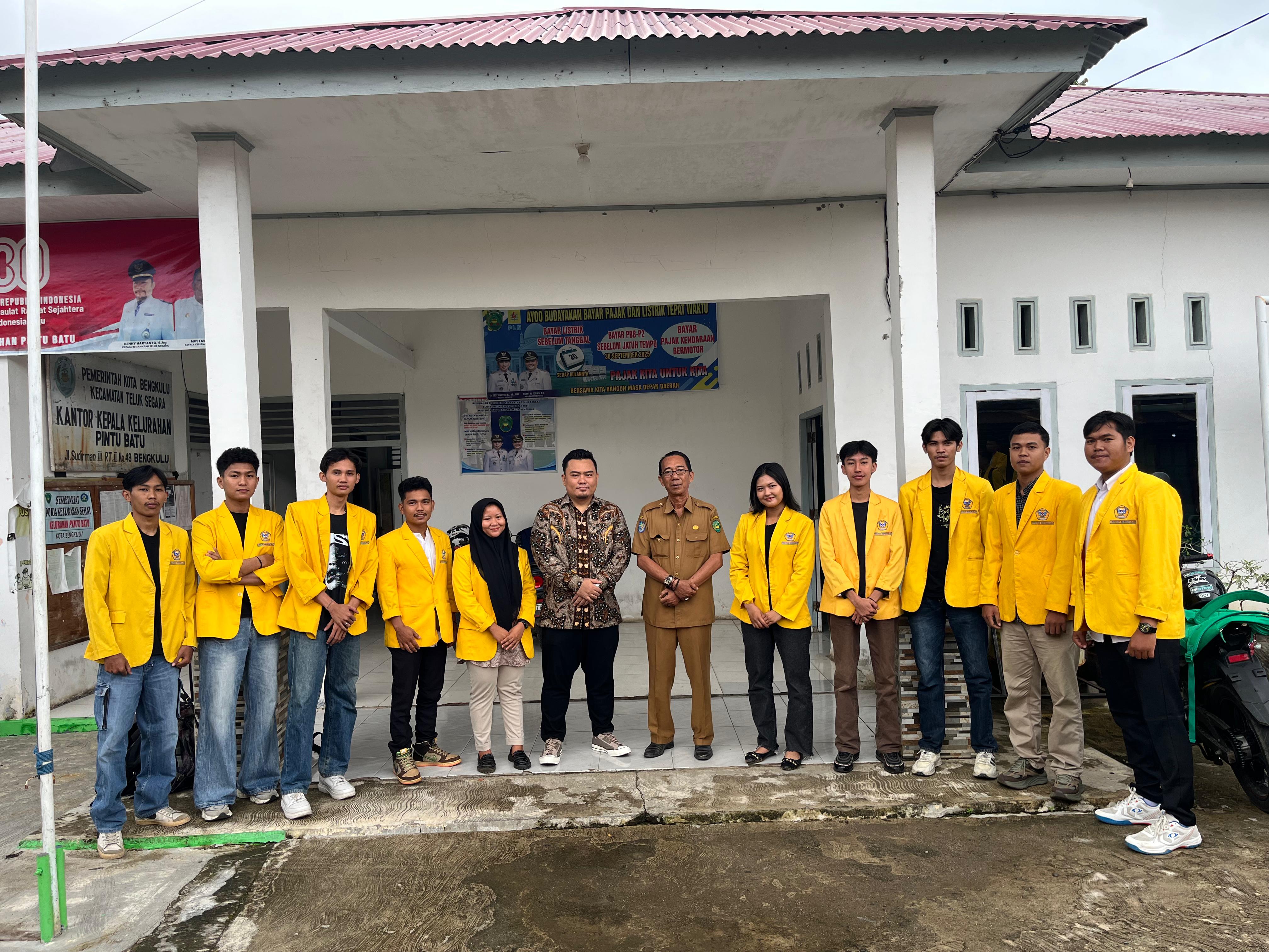 Pengantaran mahasiswa kkn pintu batu