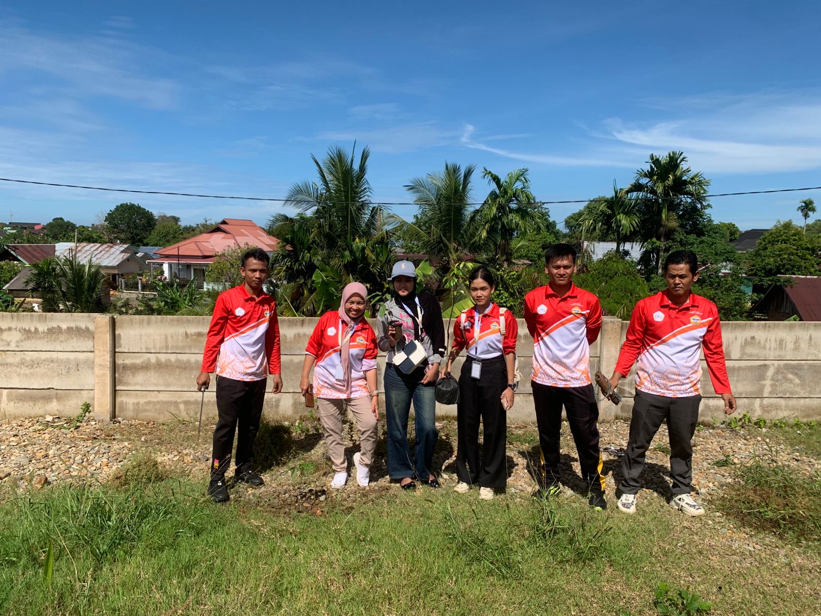 Penanaman Bibit di Rt 03 Pematang Gubernur Kota Bengkulu