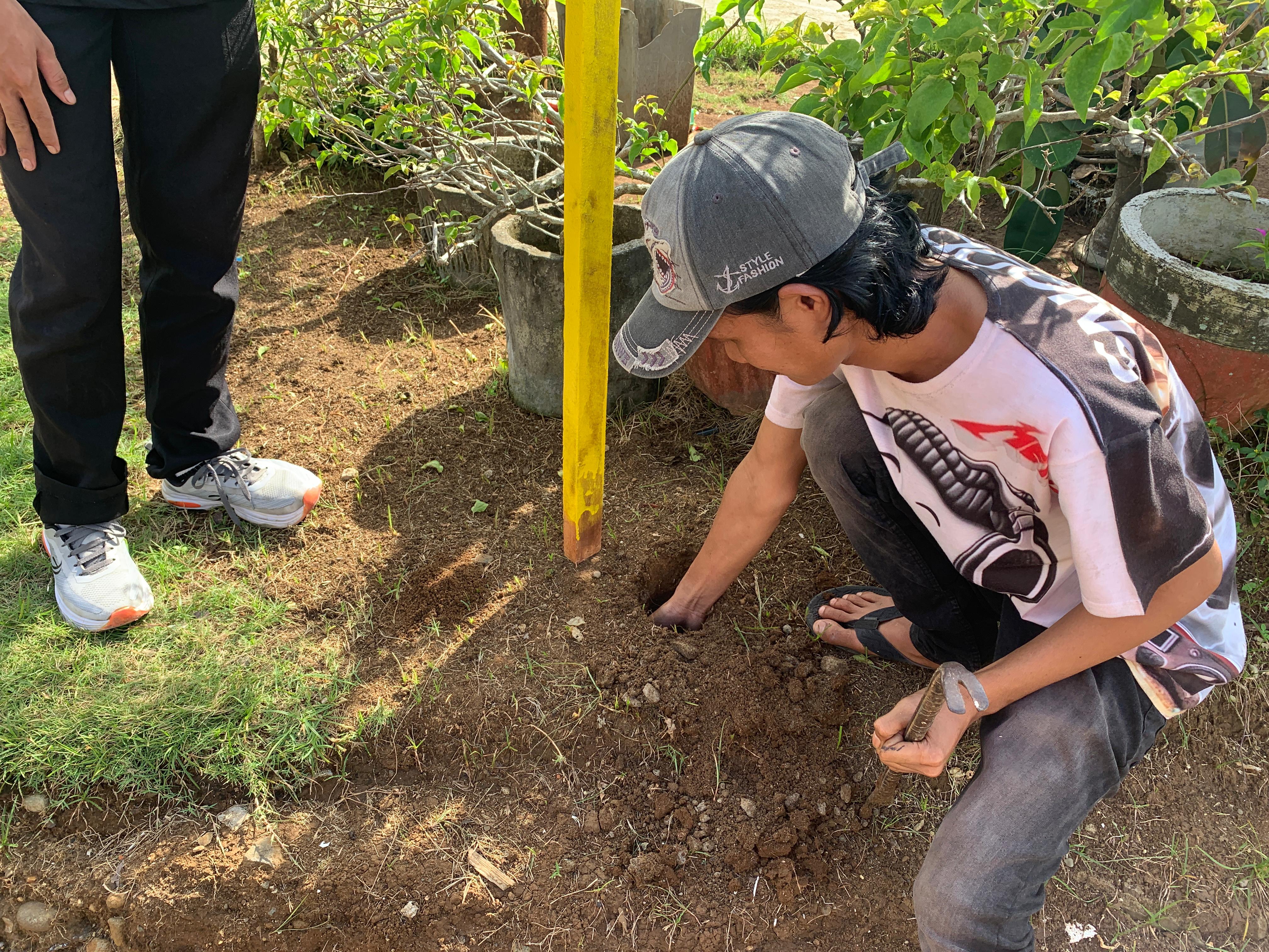 Pemasangan Plang Pada Lokasi yang Sudah Ditentukan