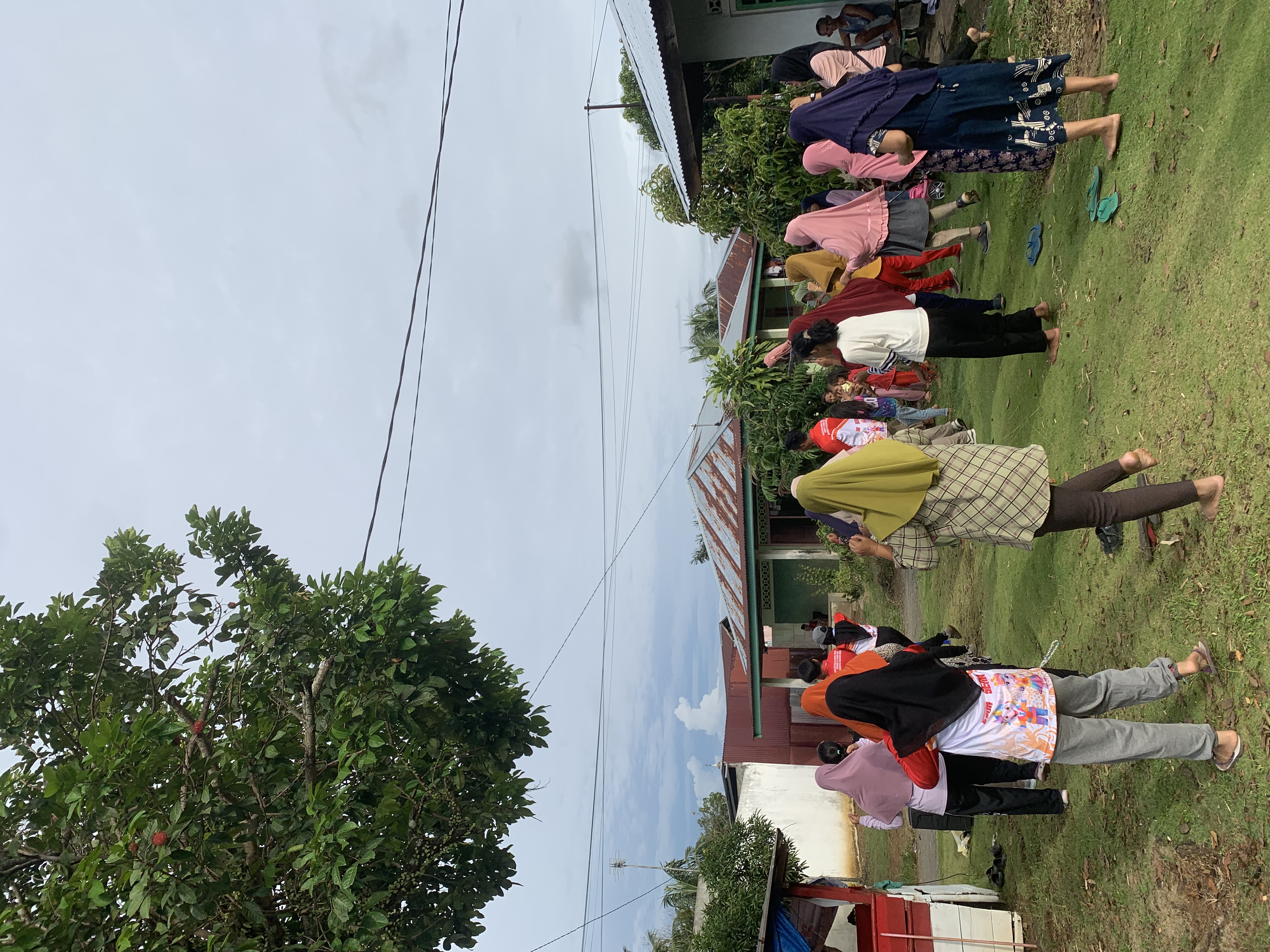 Senam Bersama Minggu Pertama