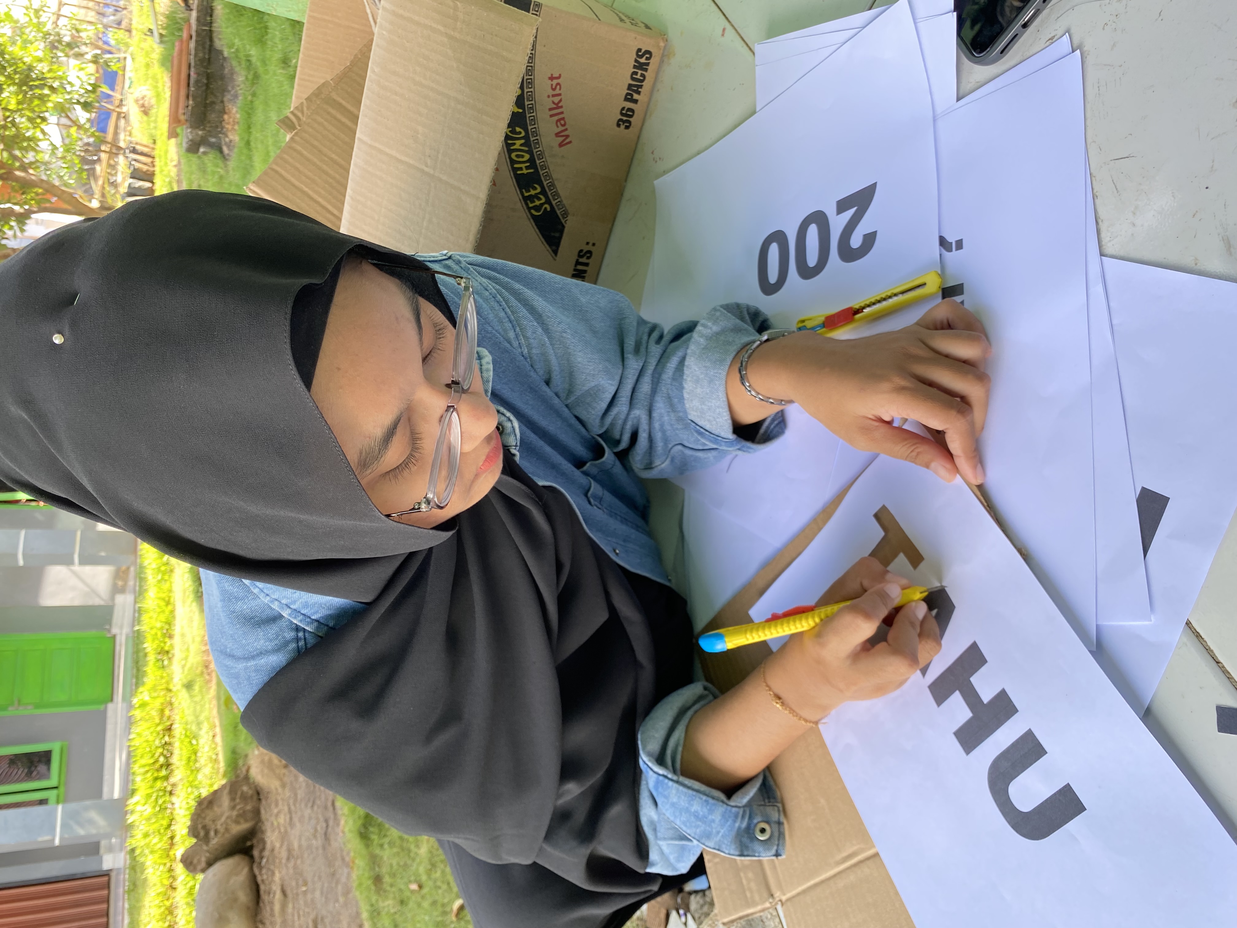 Cetakan Huruf untuk Papan Edukasi Sampah