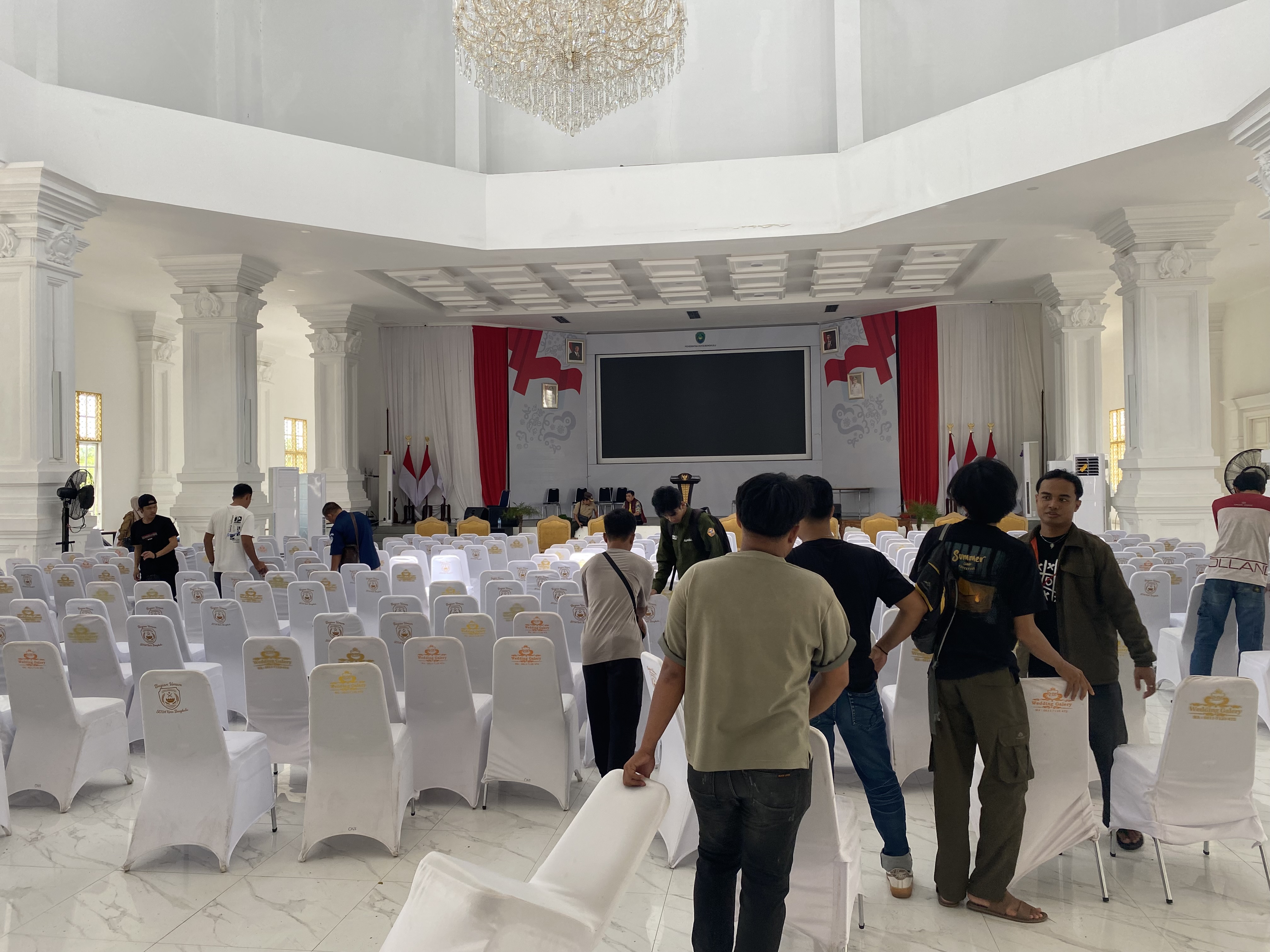 Kegiatan gladi panitia pembukaan KKN-T periode Vl 2025 