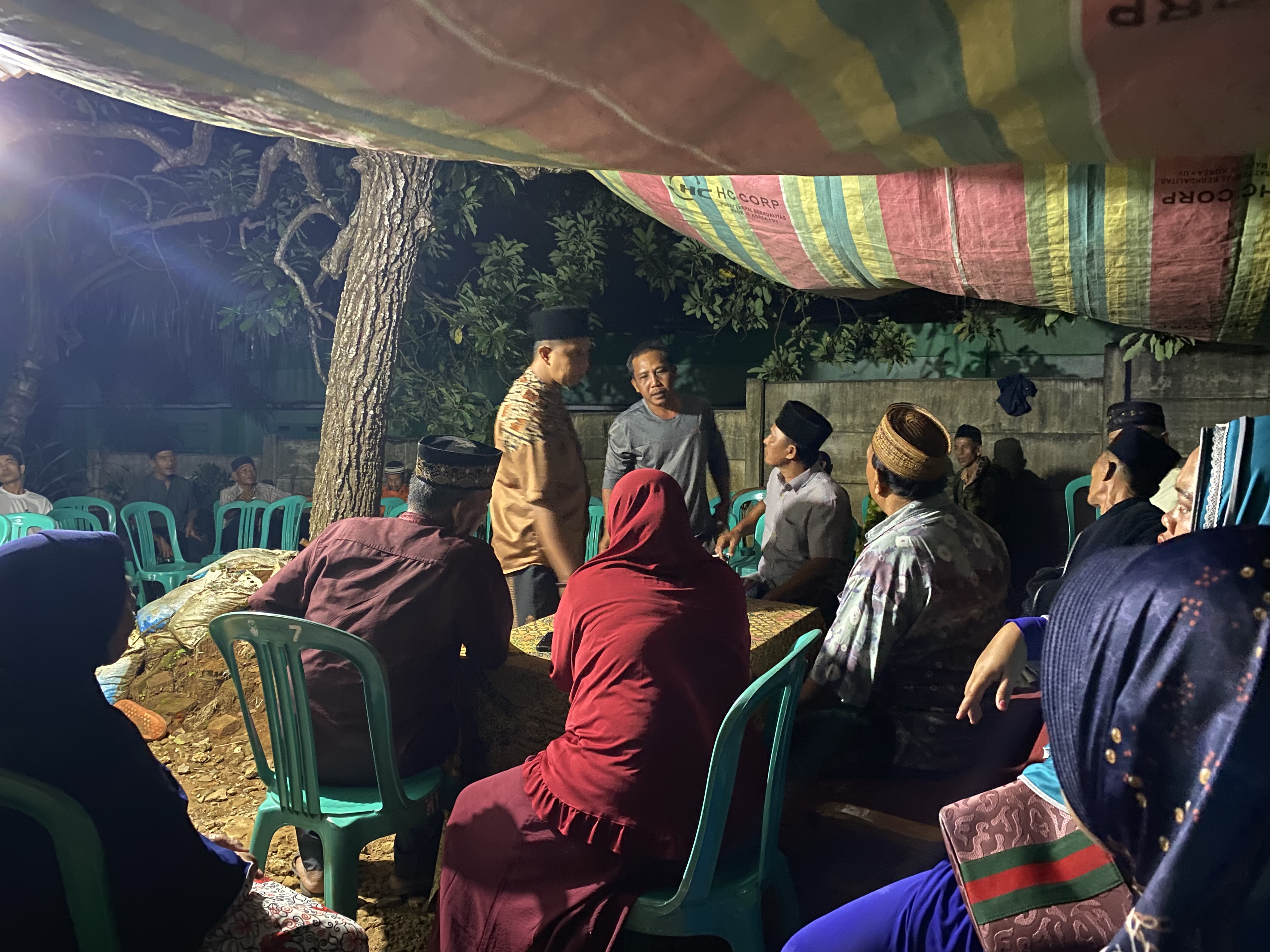 Menghadiri acara warga di RT07 RW 04 kelurahan Betungan 