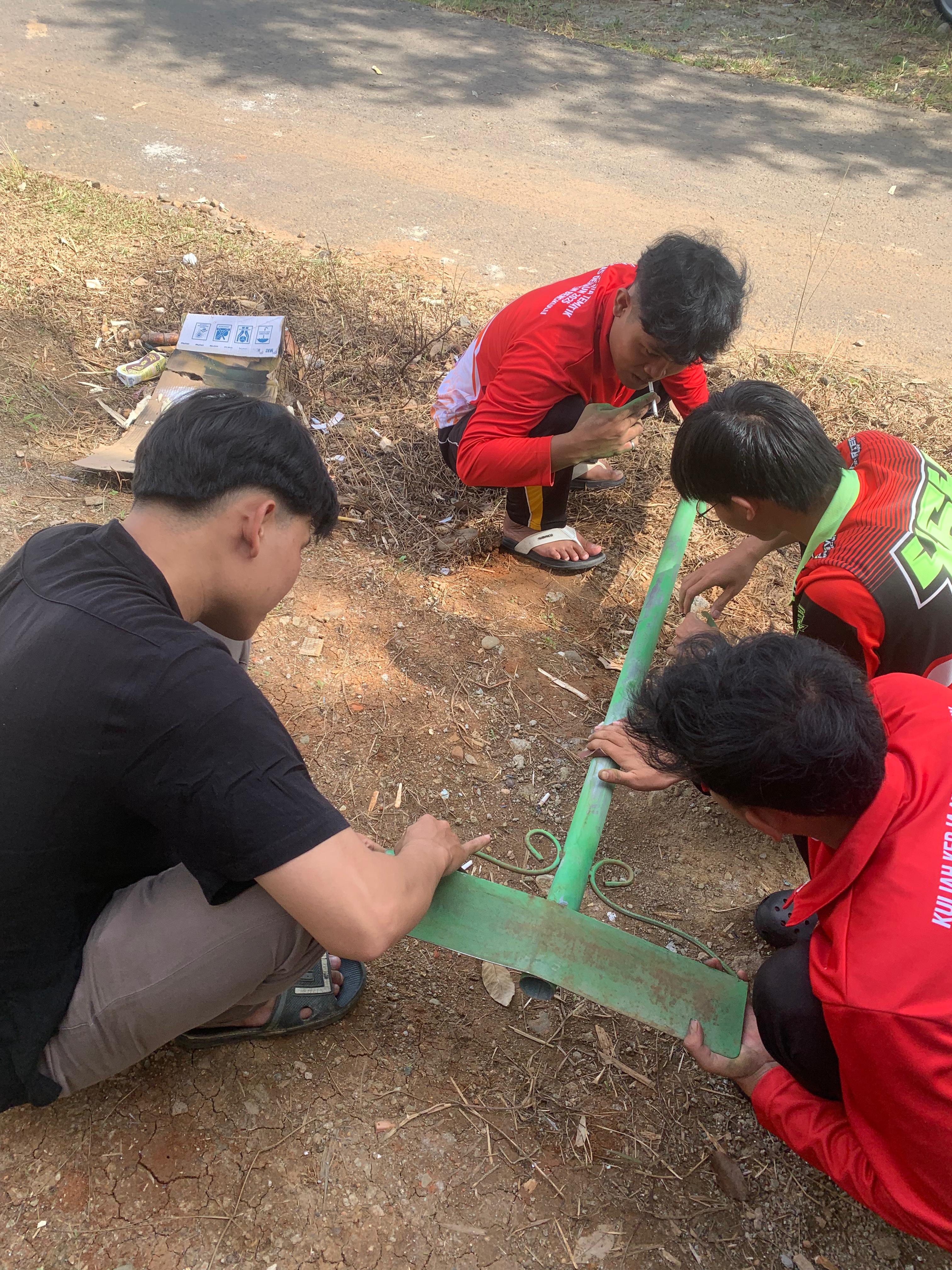 Pengecatan plang Nana jalan