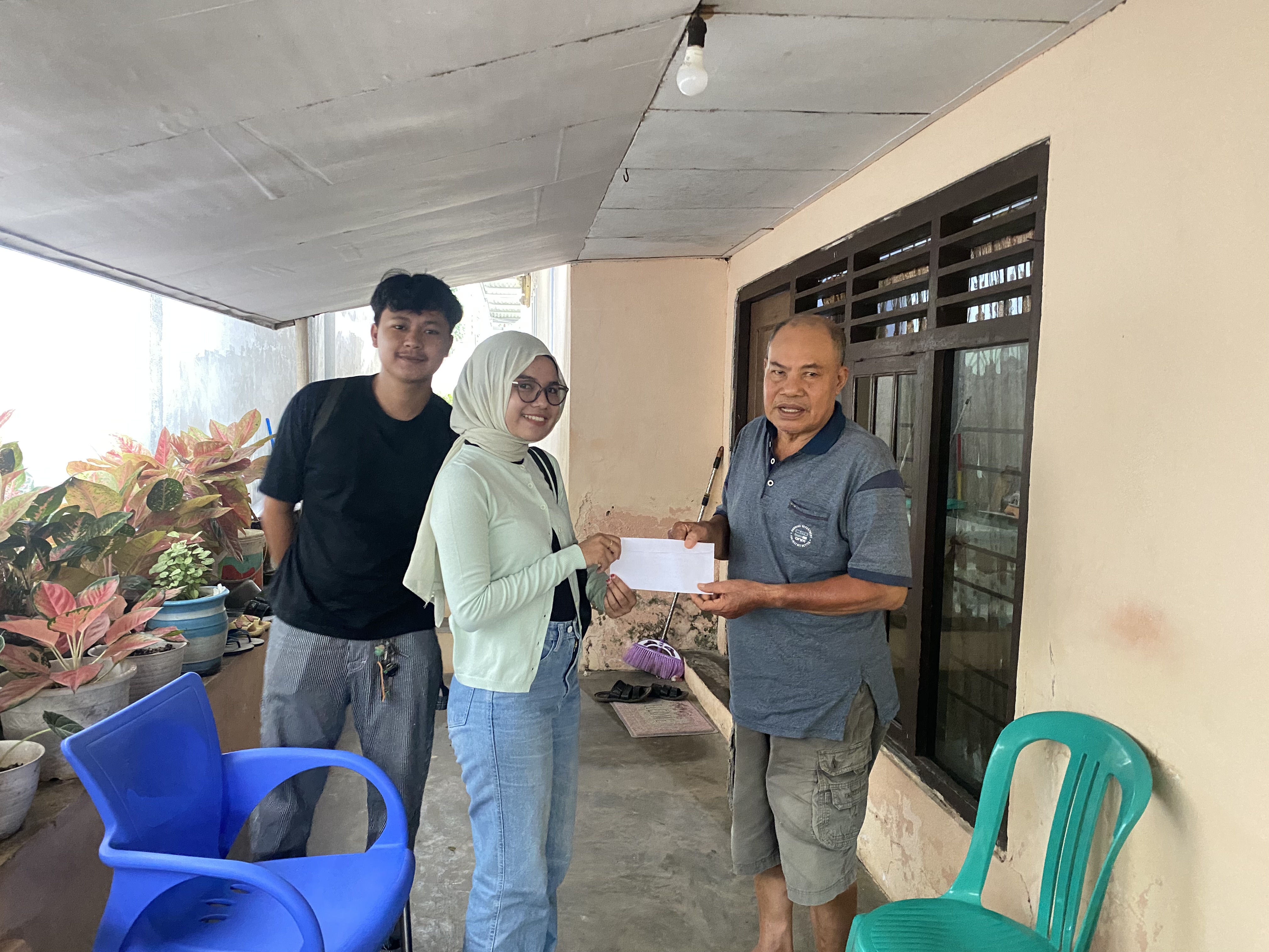 Pengantaran Surat ke RW 01 Penurunan