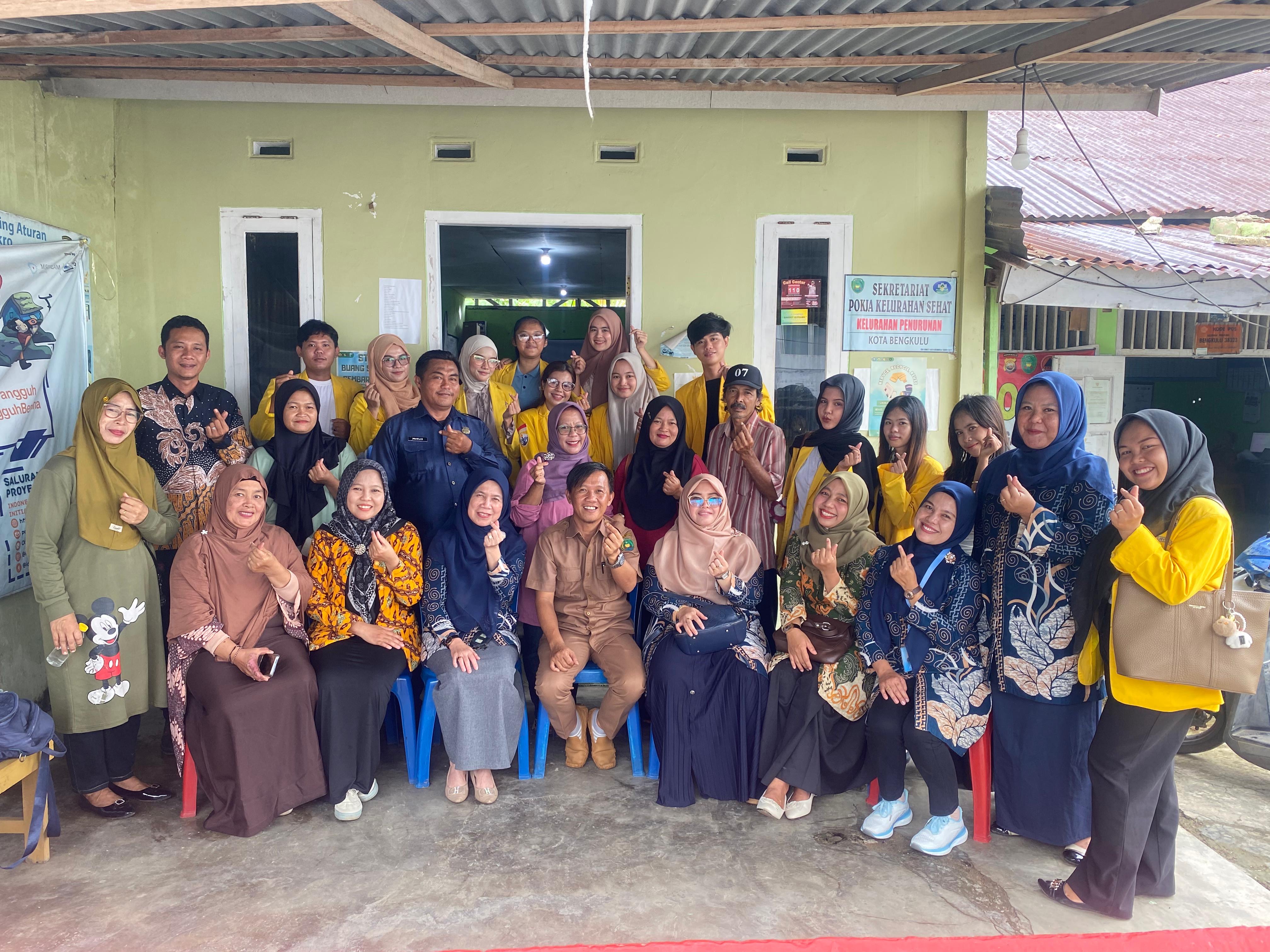 Silahturahmi dan serah terima KKN-T di kelurahan penurunan 