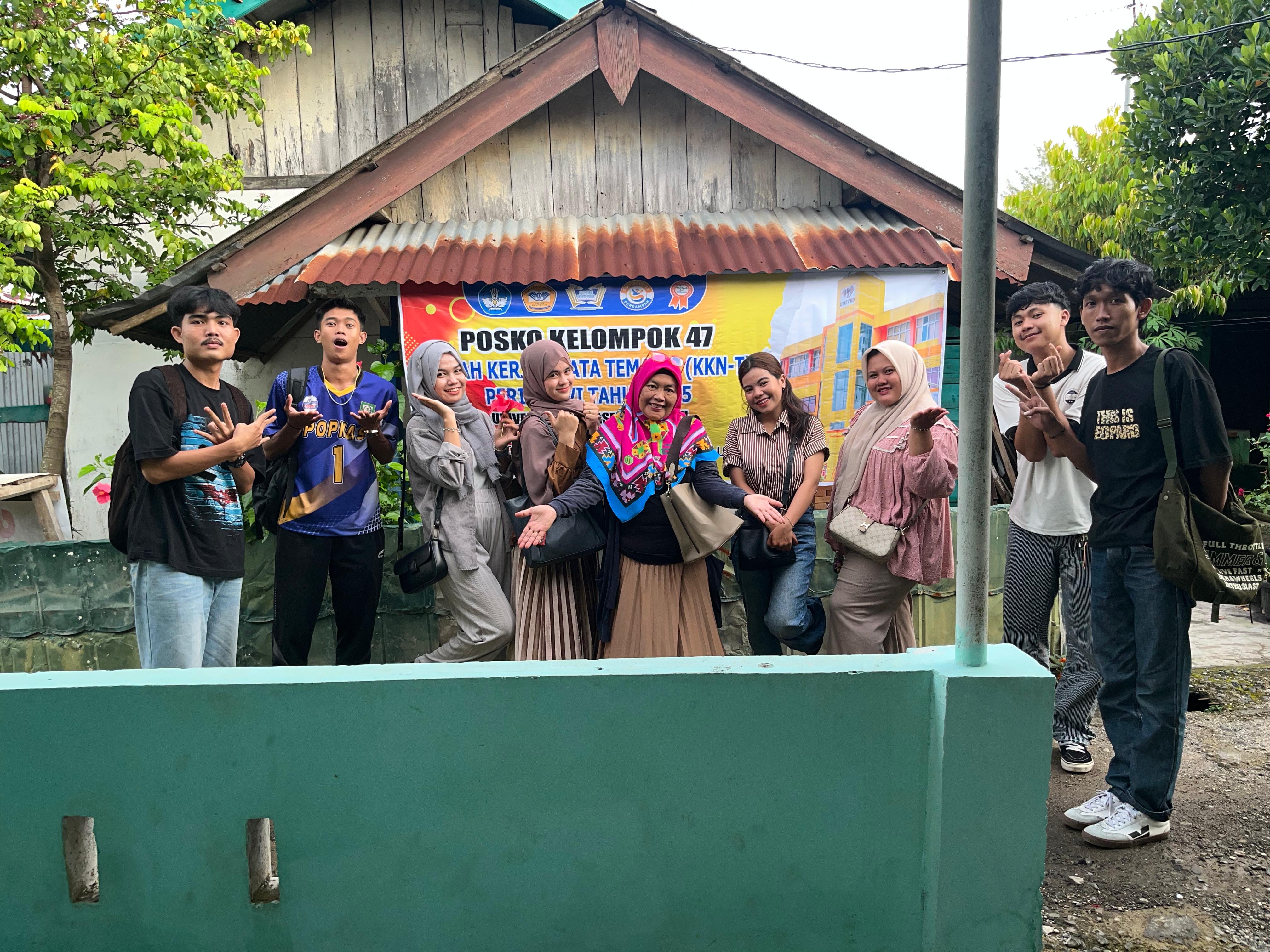 Kunjungan DPL di posko kkn Rt 14 penurunan 