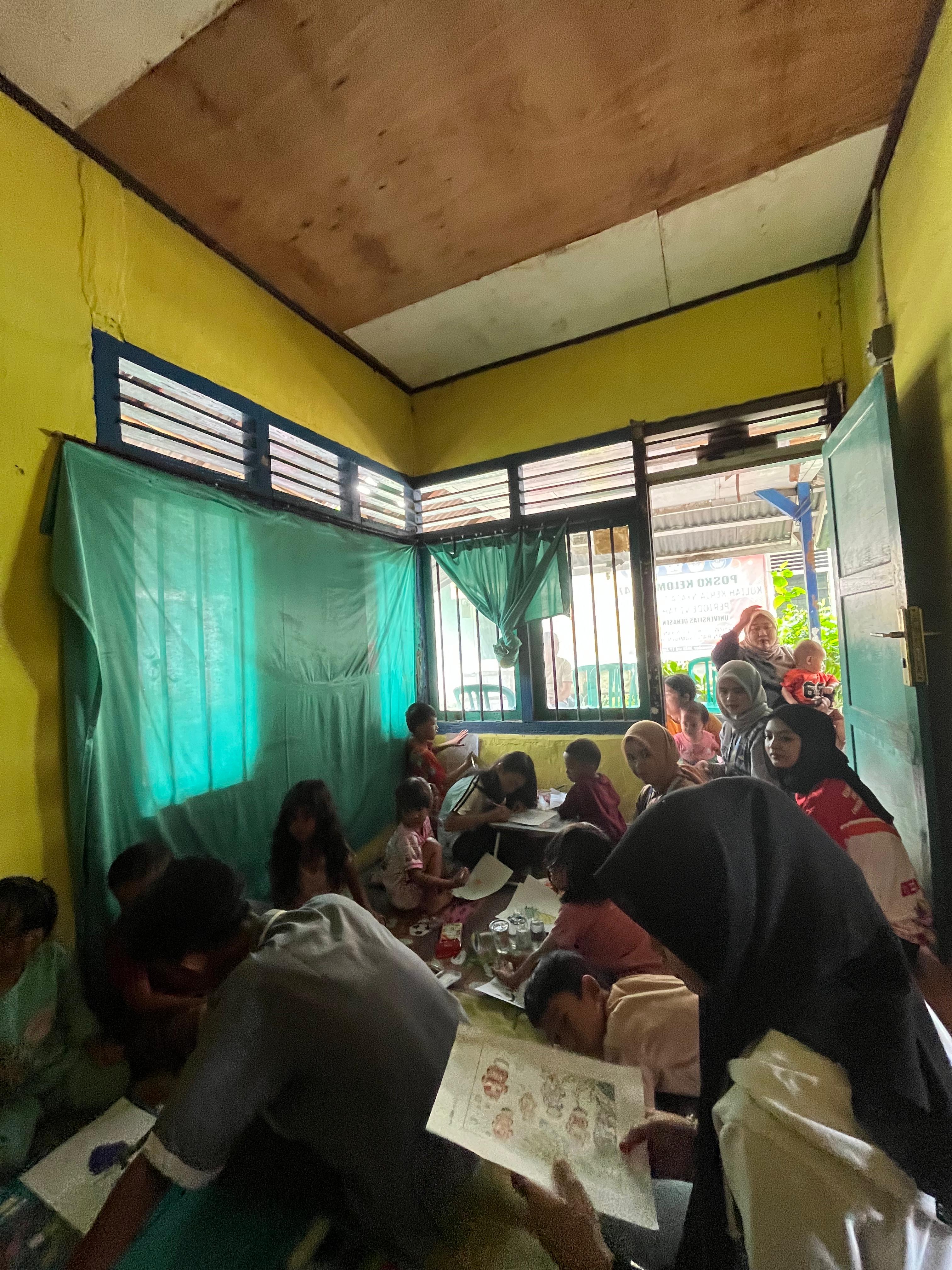 Mengajar anak rt 14 Penurunan mewarnai 