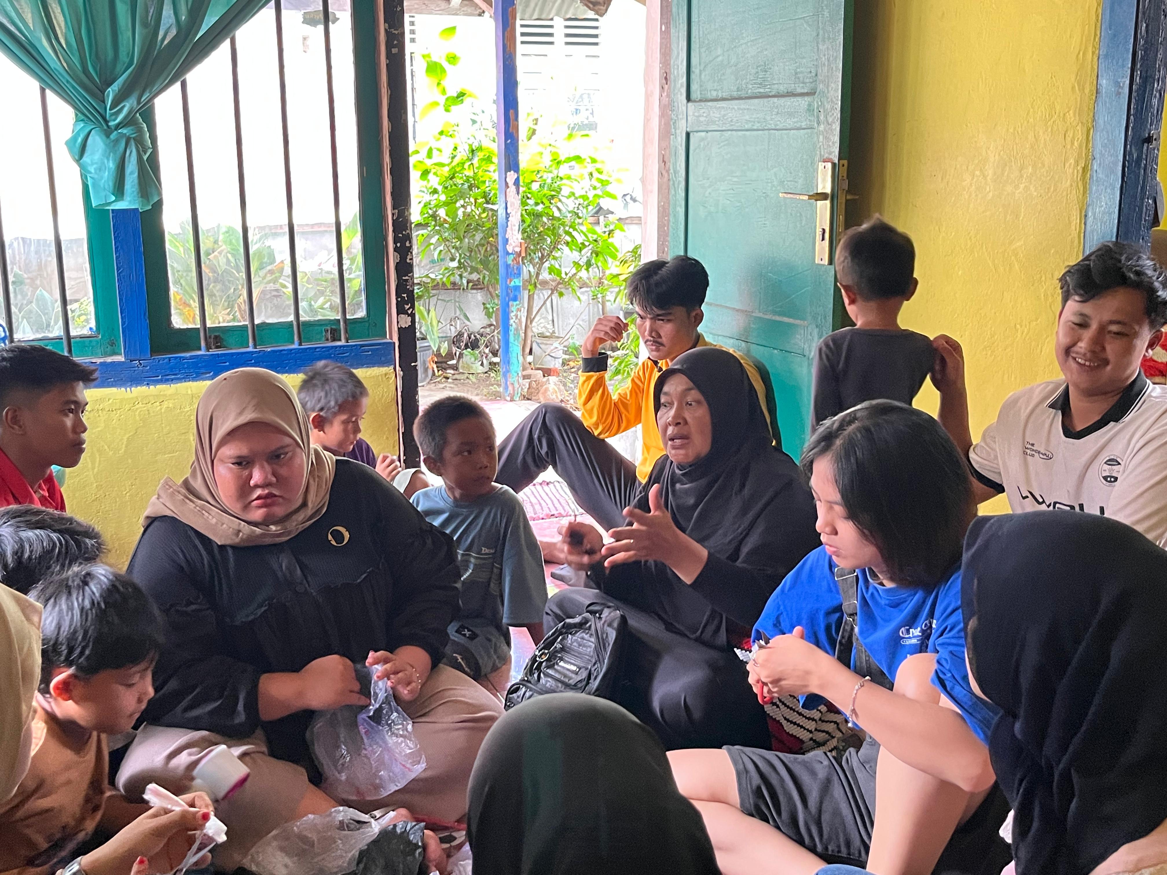 Kunjungan dpl ke posko kkn rt 14 