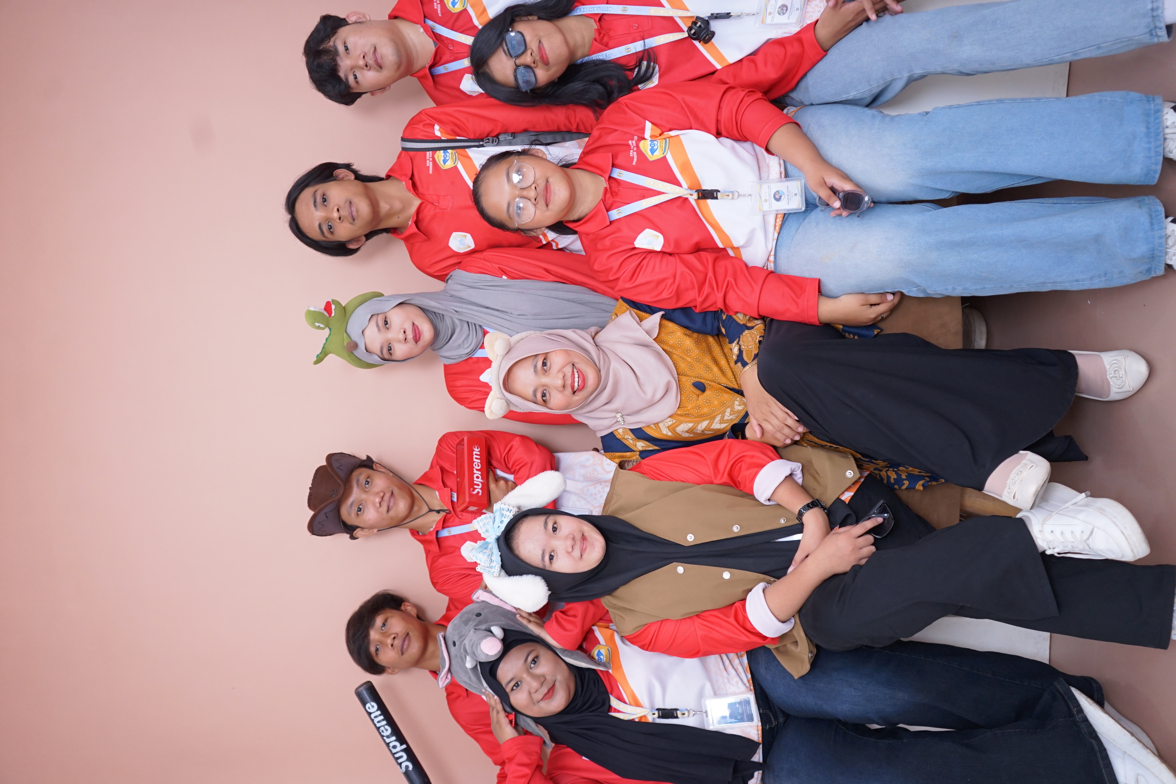 foto studio bersama