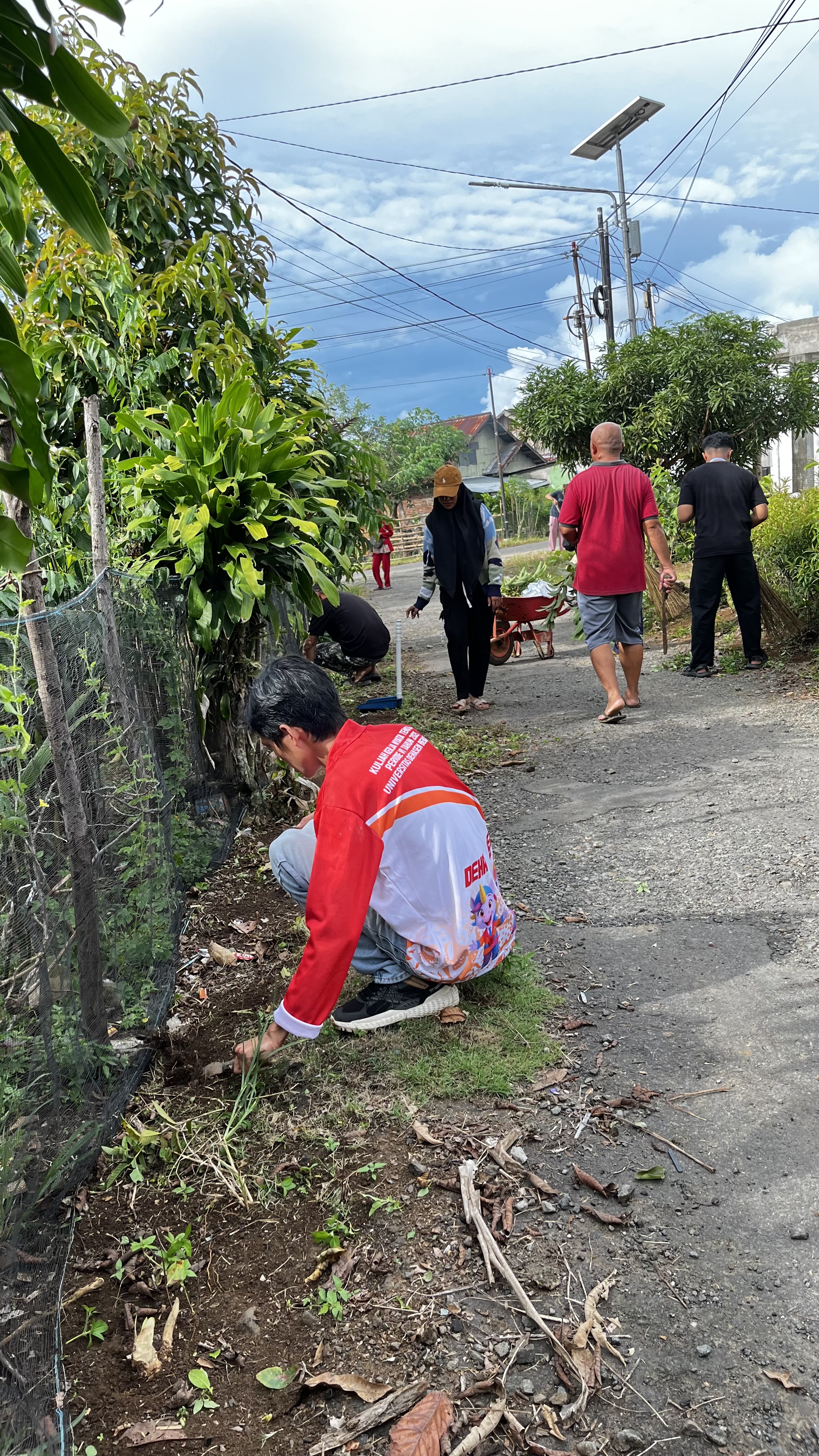 Gotong Royong Minggu Kedua