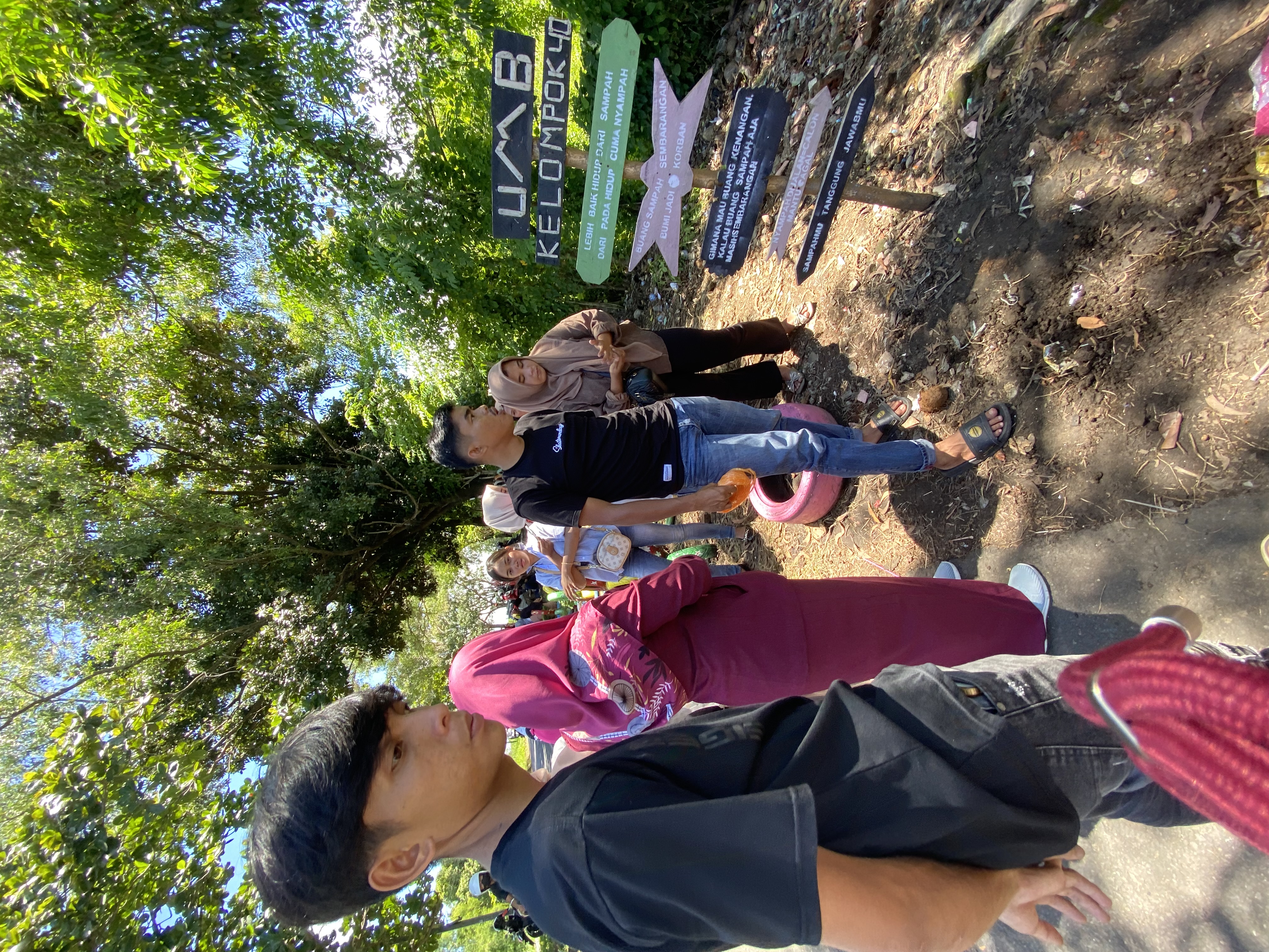 Kegiatan Offline : Hari Kedua Penyusunan Taman Lempuing