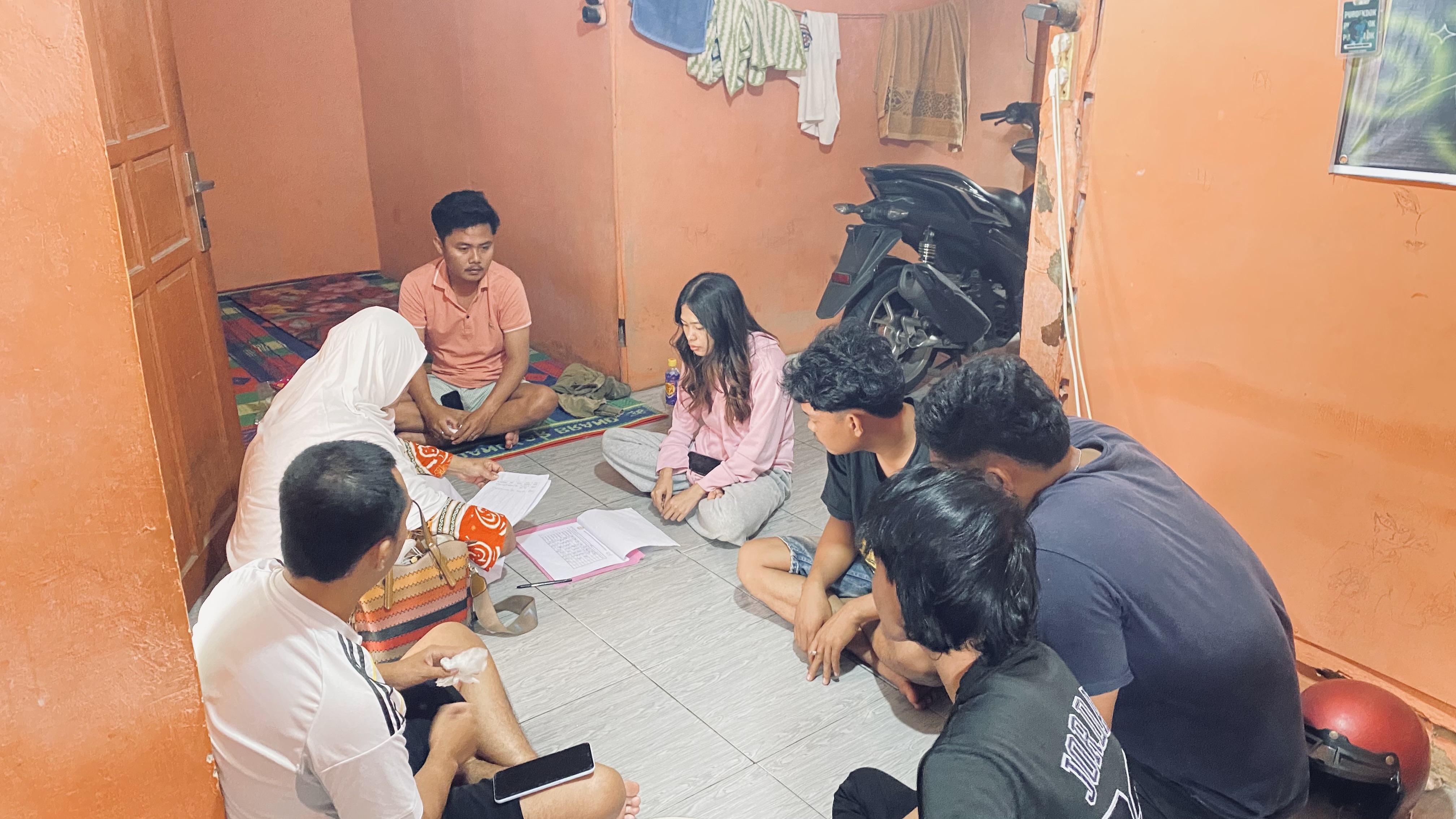 Kunjungan dpl dan membahas proker