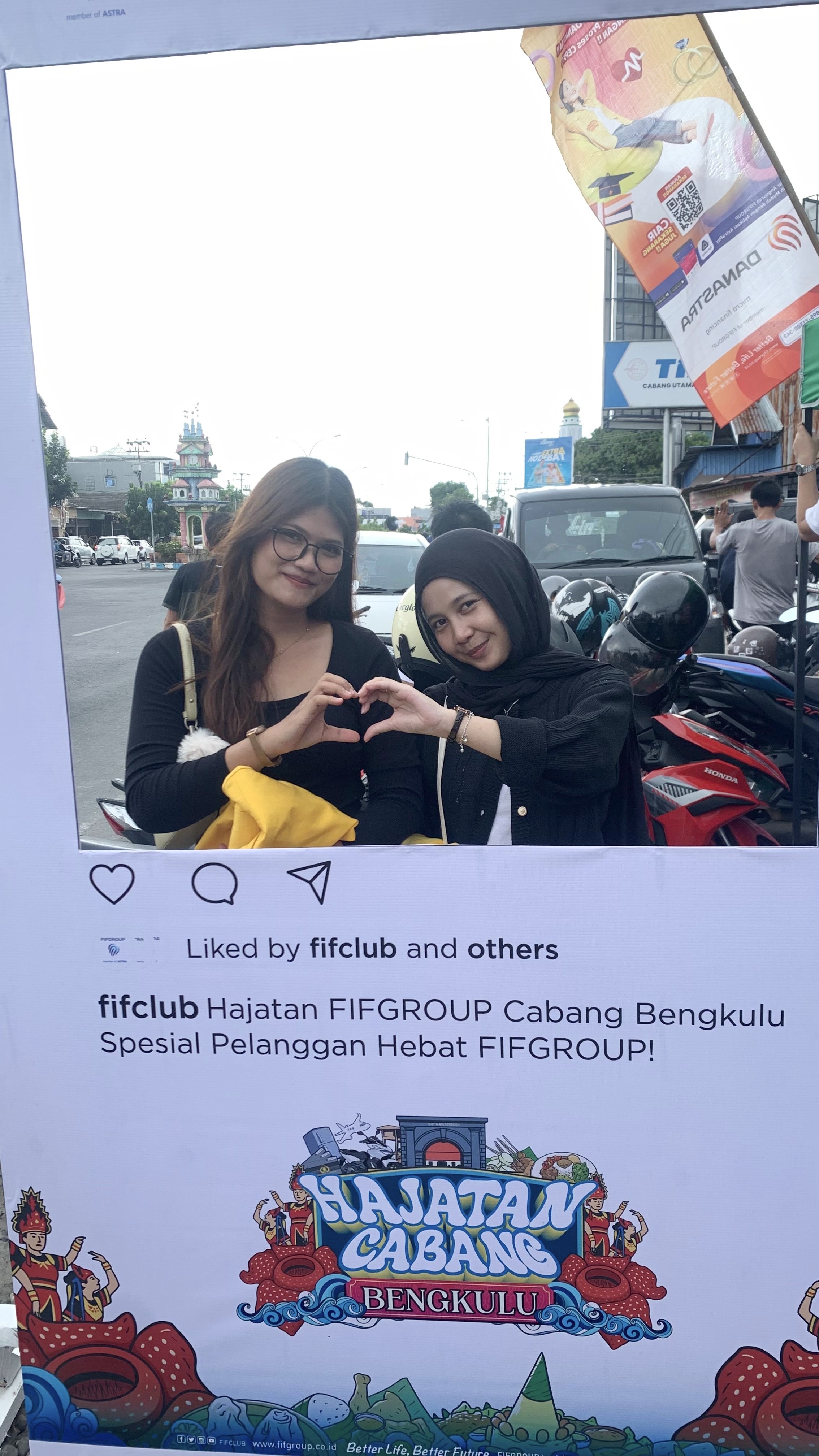 Kegiatan hajatan FIFGROUP 