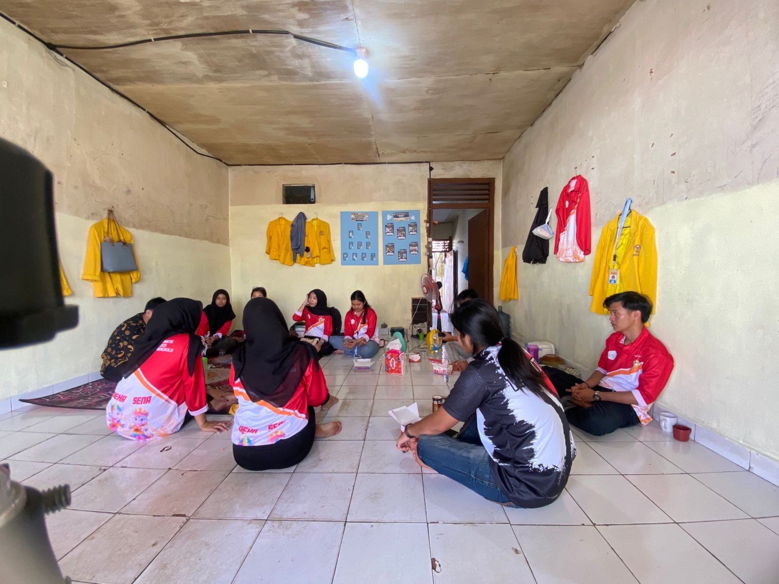 KUNJUNGAN DPL KE POSKO 15 DISKUSI SANTAI 