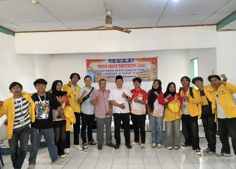 Mengikuti acara FGD di kantor kelurahan sawah lebar 