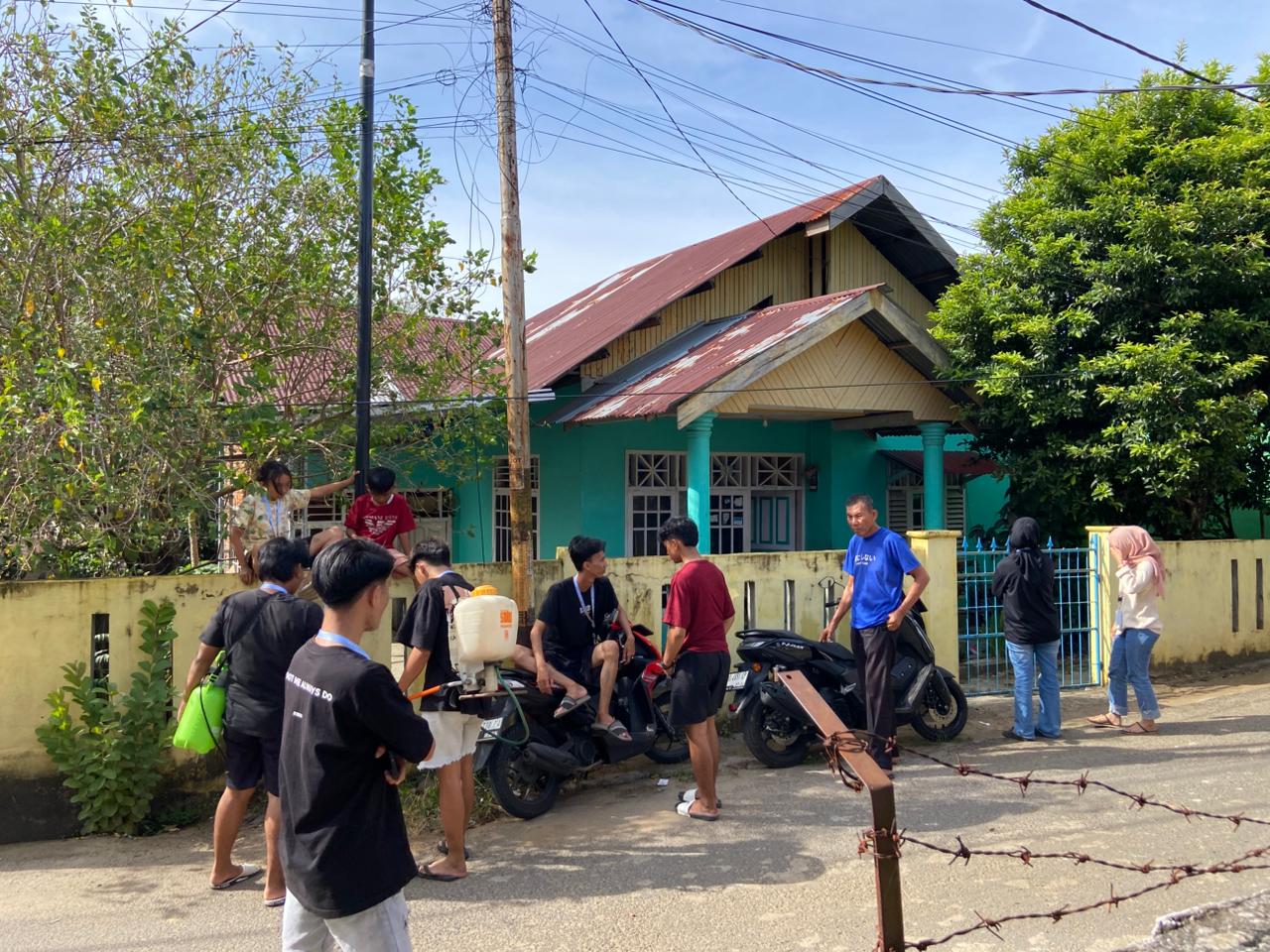 Aktifitas Meracun Rumput 