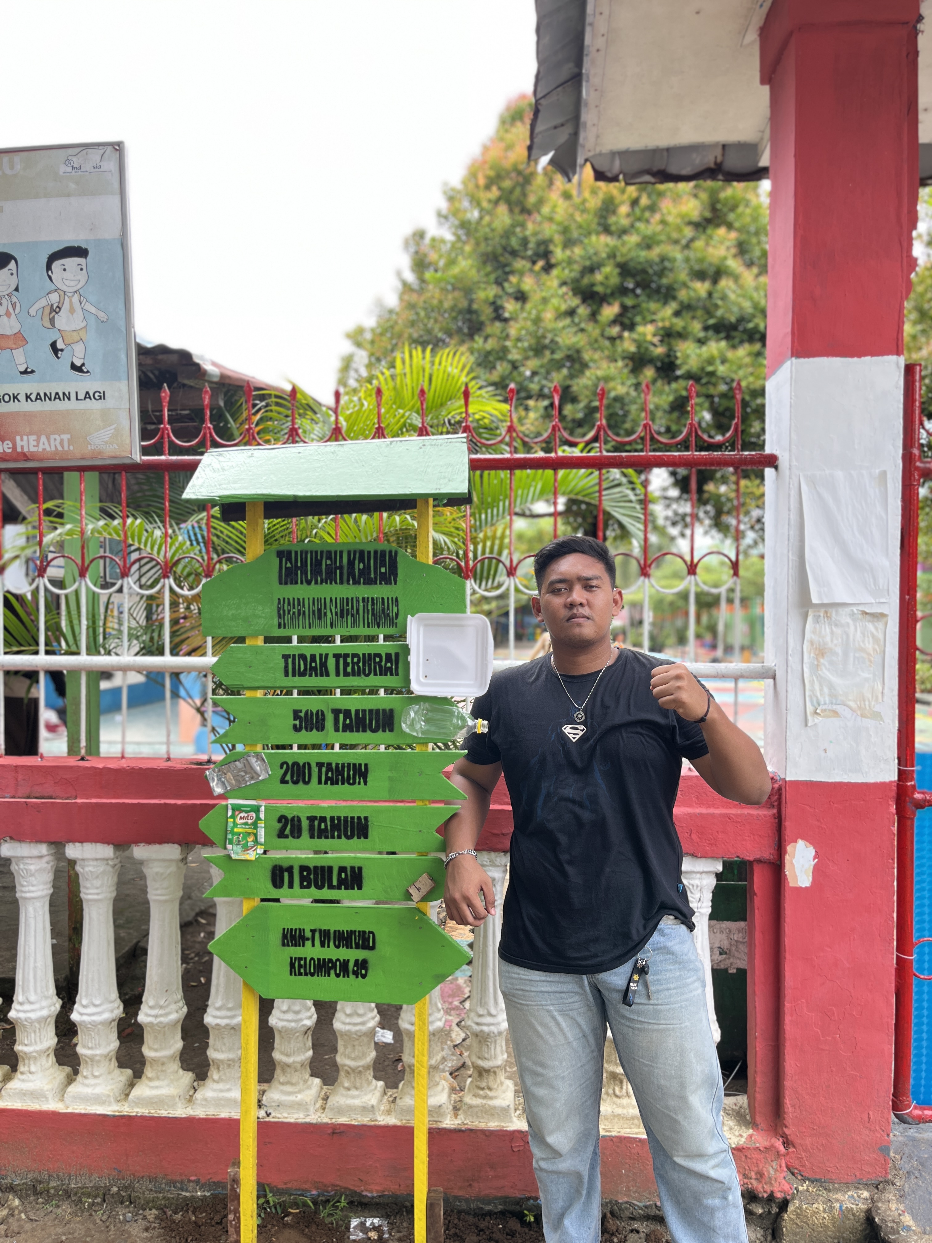 Foto di plang edukasi