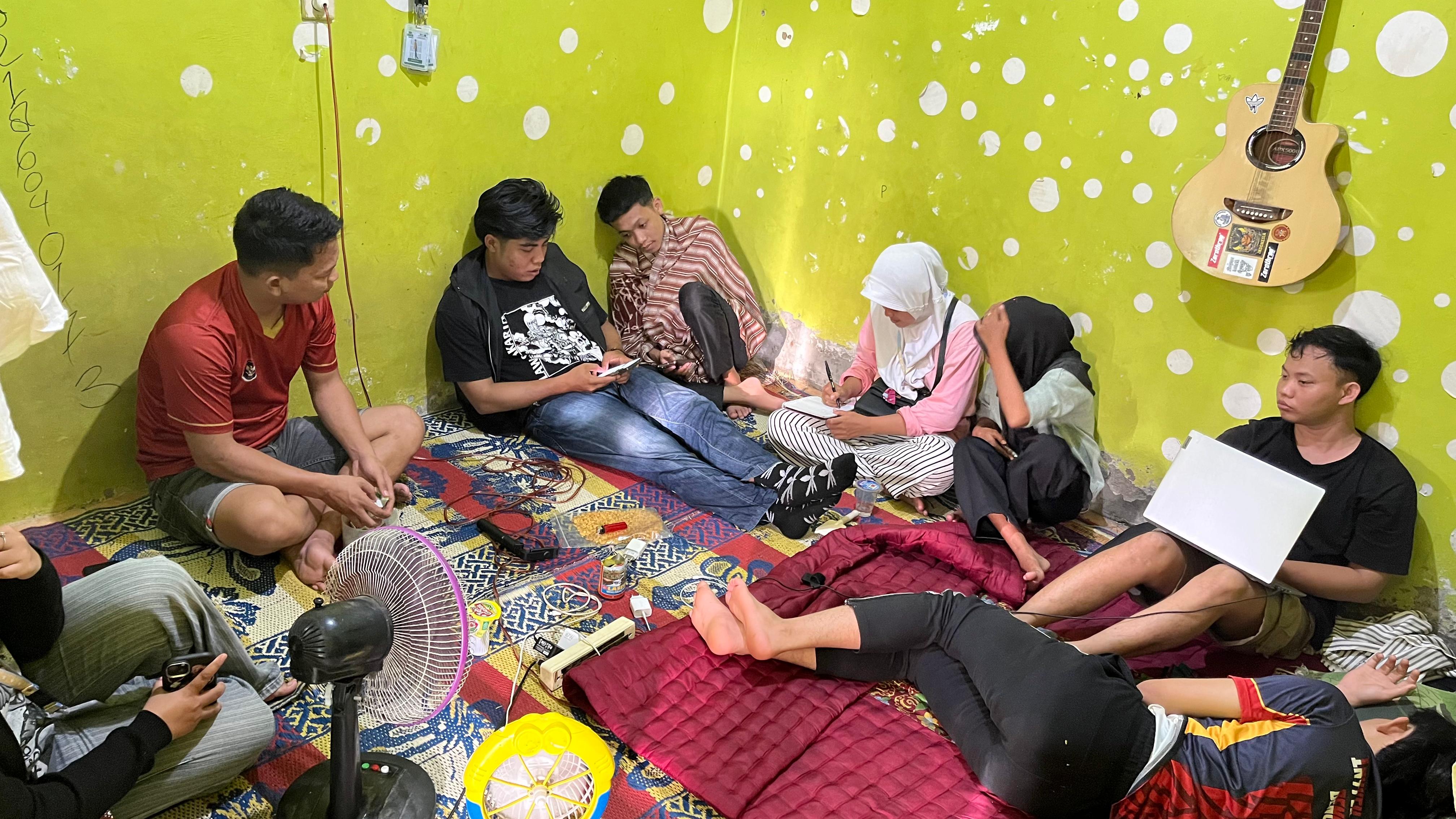 Rapat membahas persiapan Sambara di RT 29 RW 01 pematang gubernur 