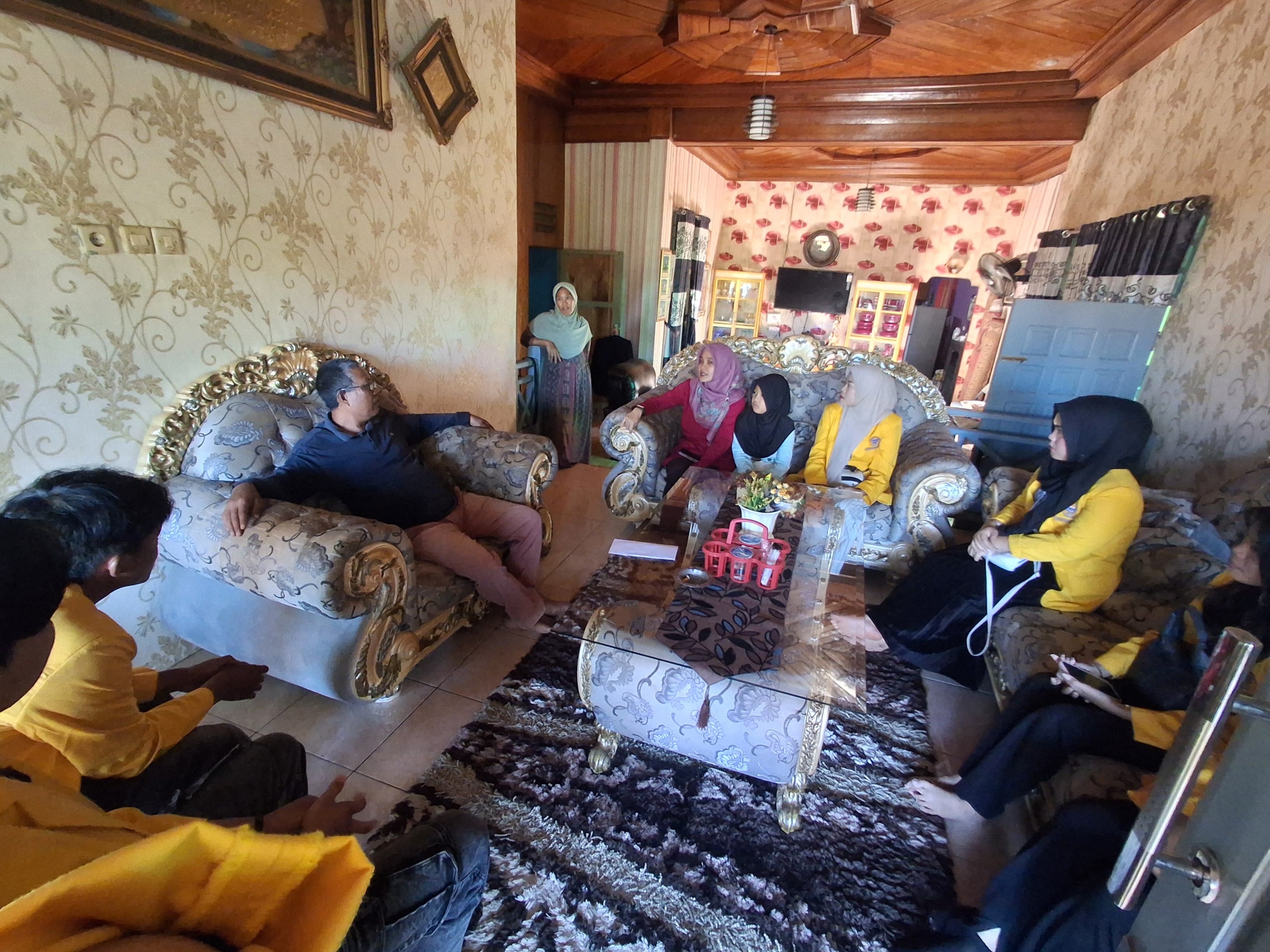 Pertemuan Ketua RT 18 Pematang Gubernur 