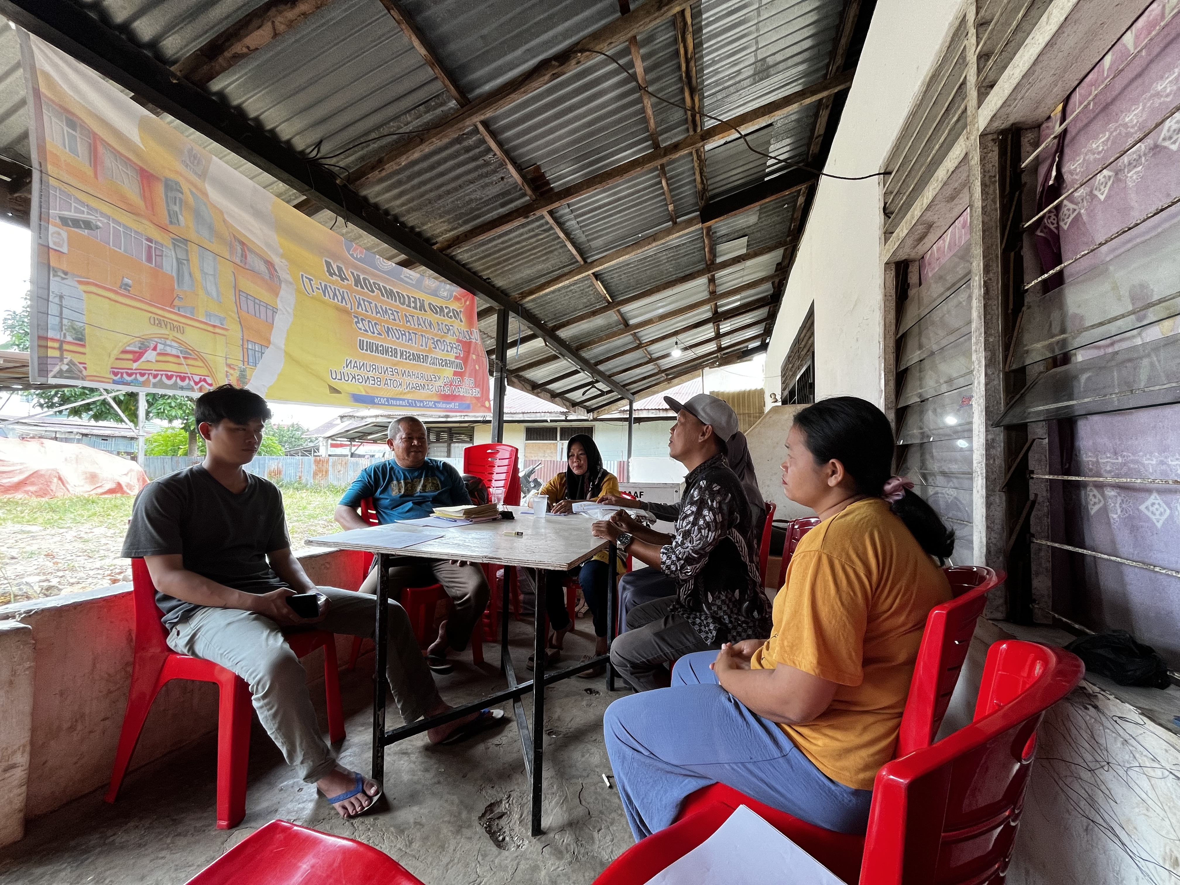 Evaluasi bersama warga dan pak lurah 