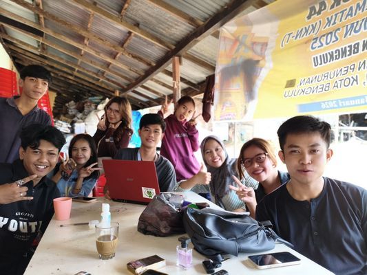 Kunjungan dpl ke posko 44