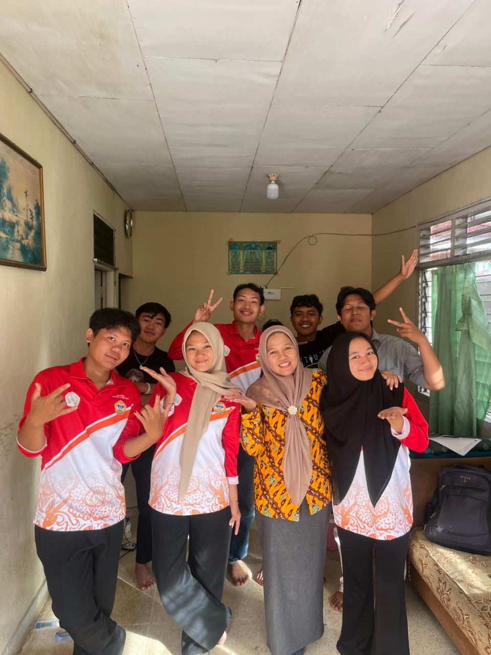 Kunjungan ibu dpl ke posko 45