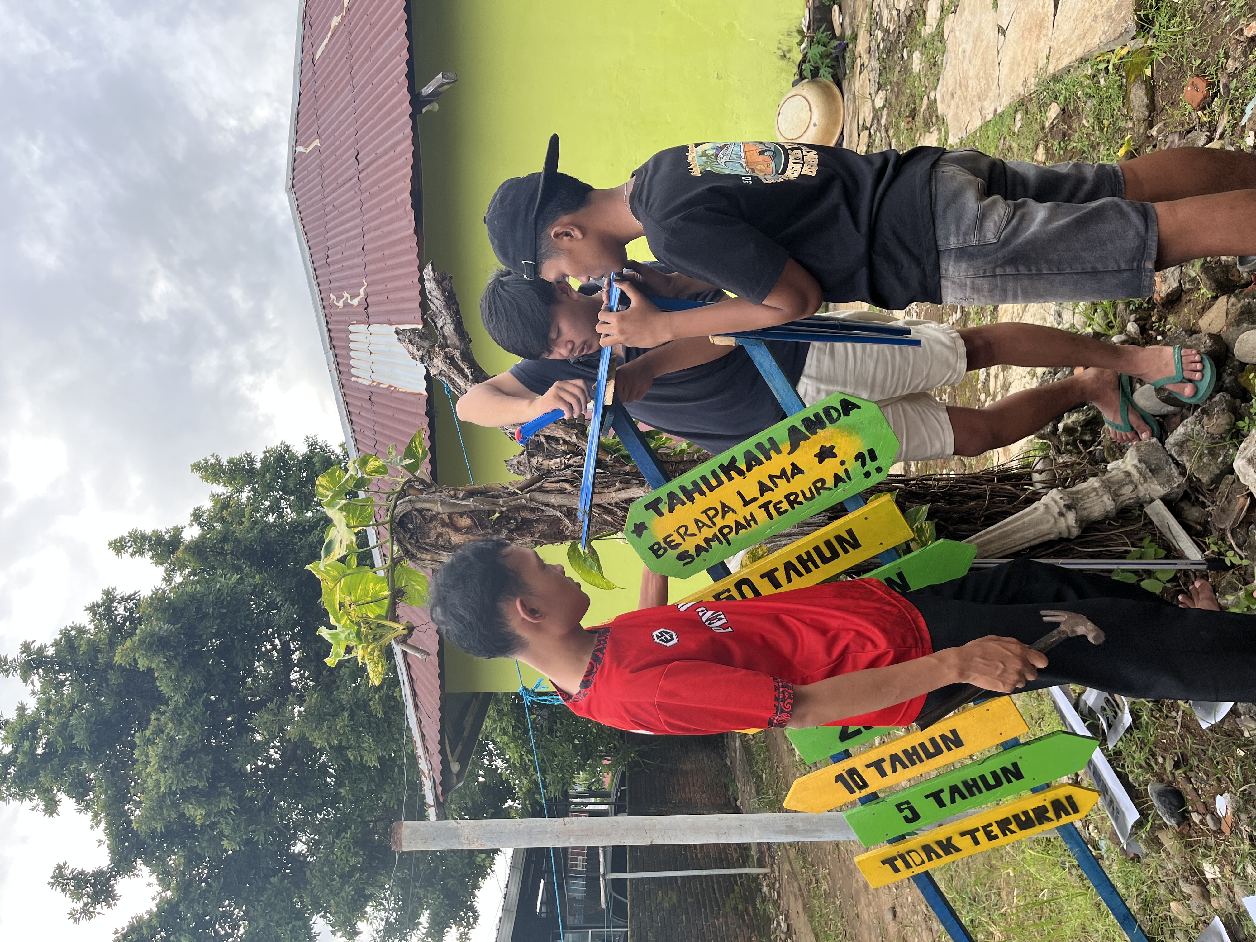 Plang edukasi sudah terbentuk.