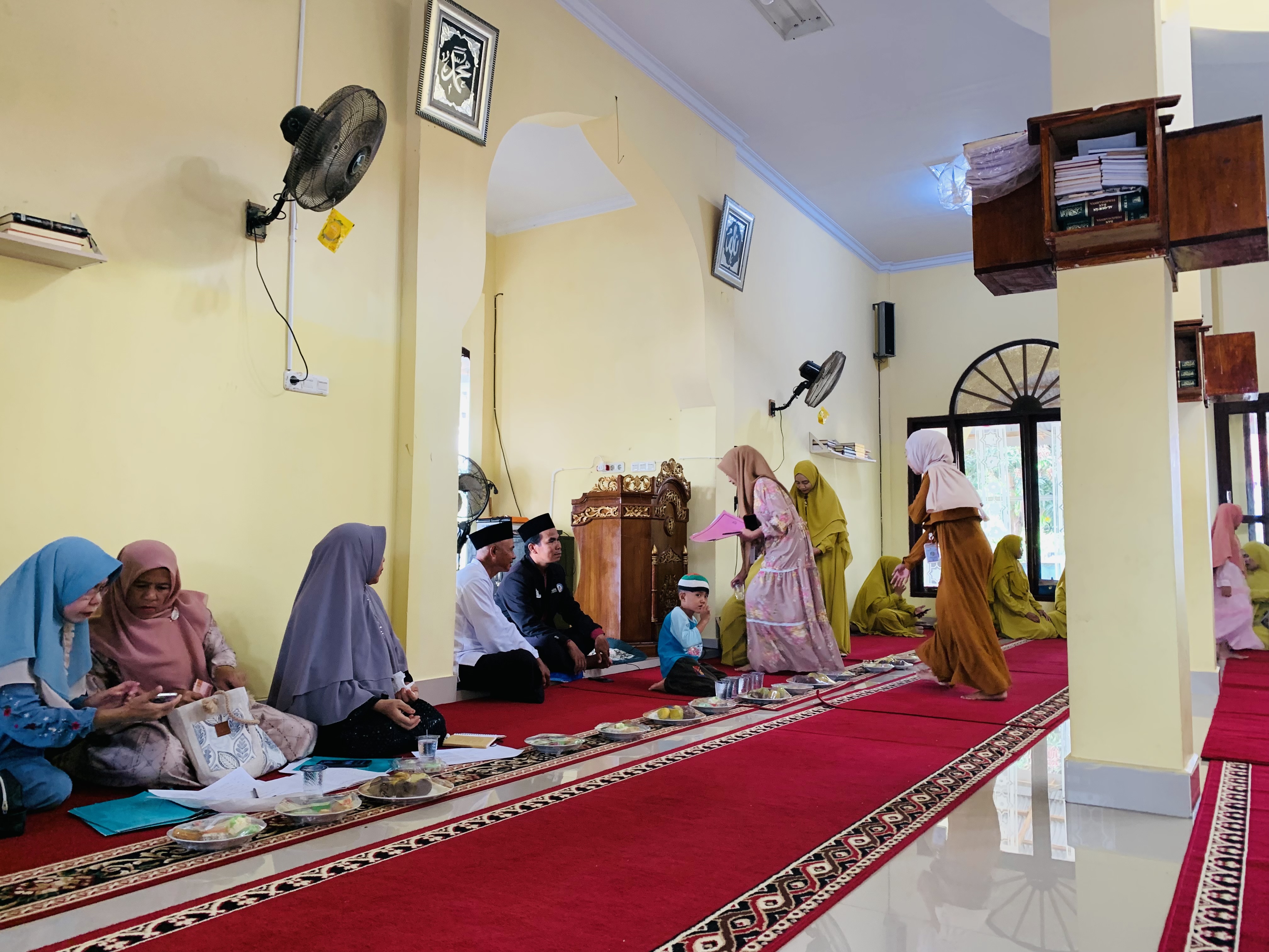 Pengajian di masjid al-ghafari 