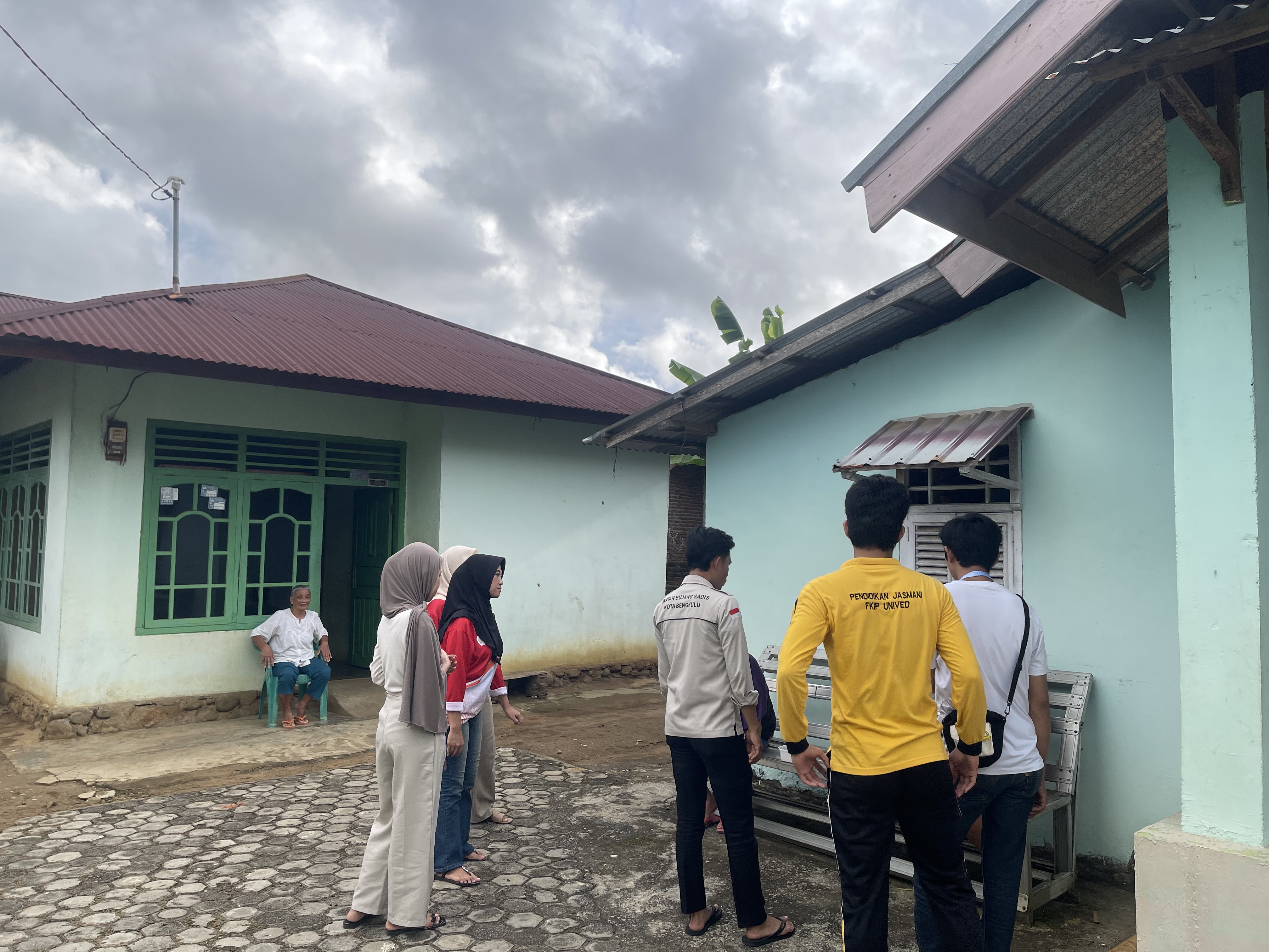 Pendekatan Masyarakat Pematang Gubernur Kelompok 24