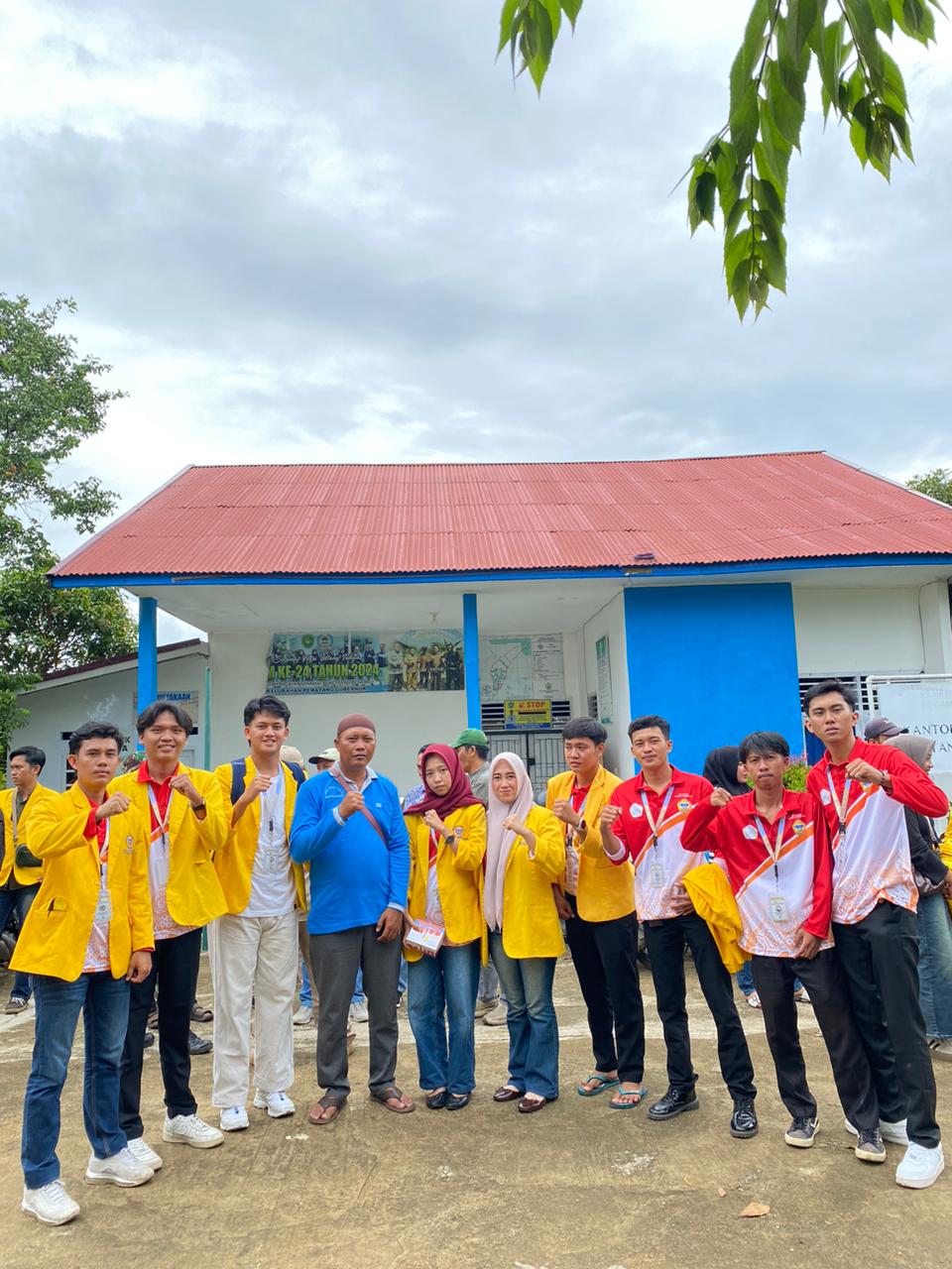 Fotoo bersama pak rt