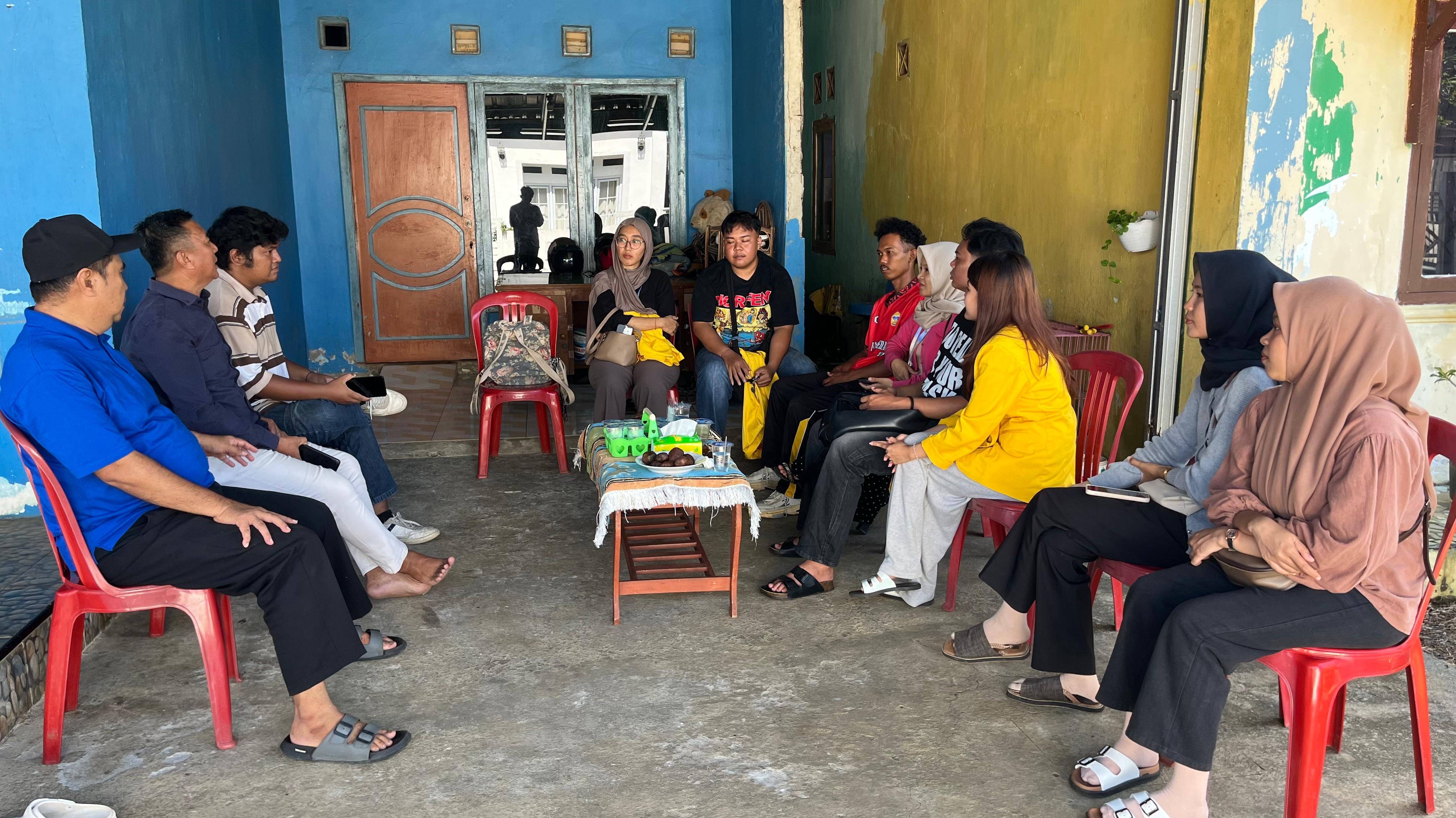 Pertemuan ke rumah Pak RT 22 Pematang gubernur