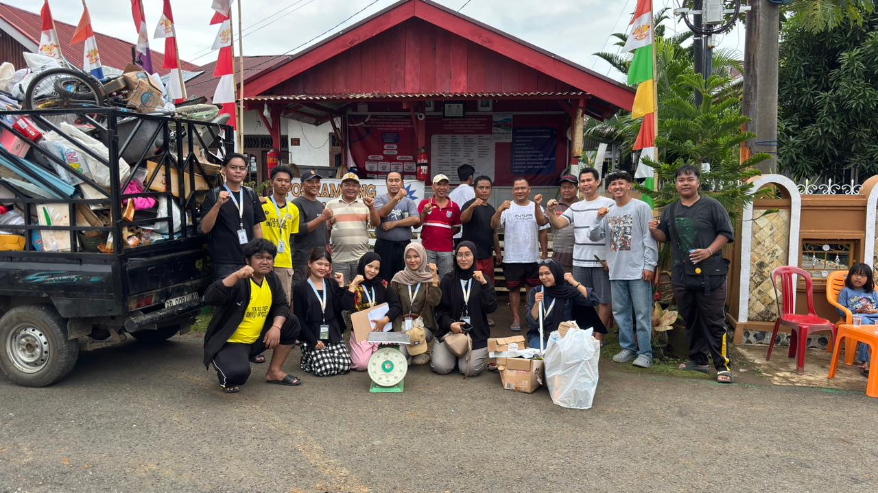 Penjualan bank sampah RT 22 pematang Gubernur