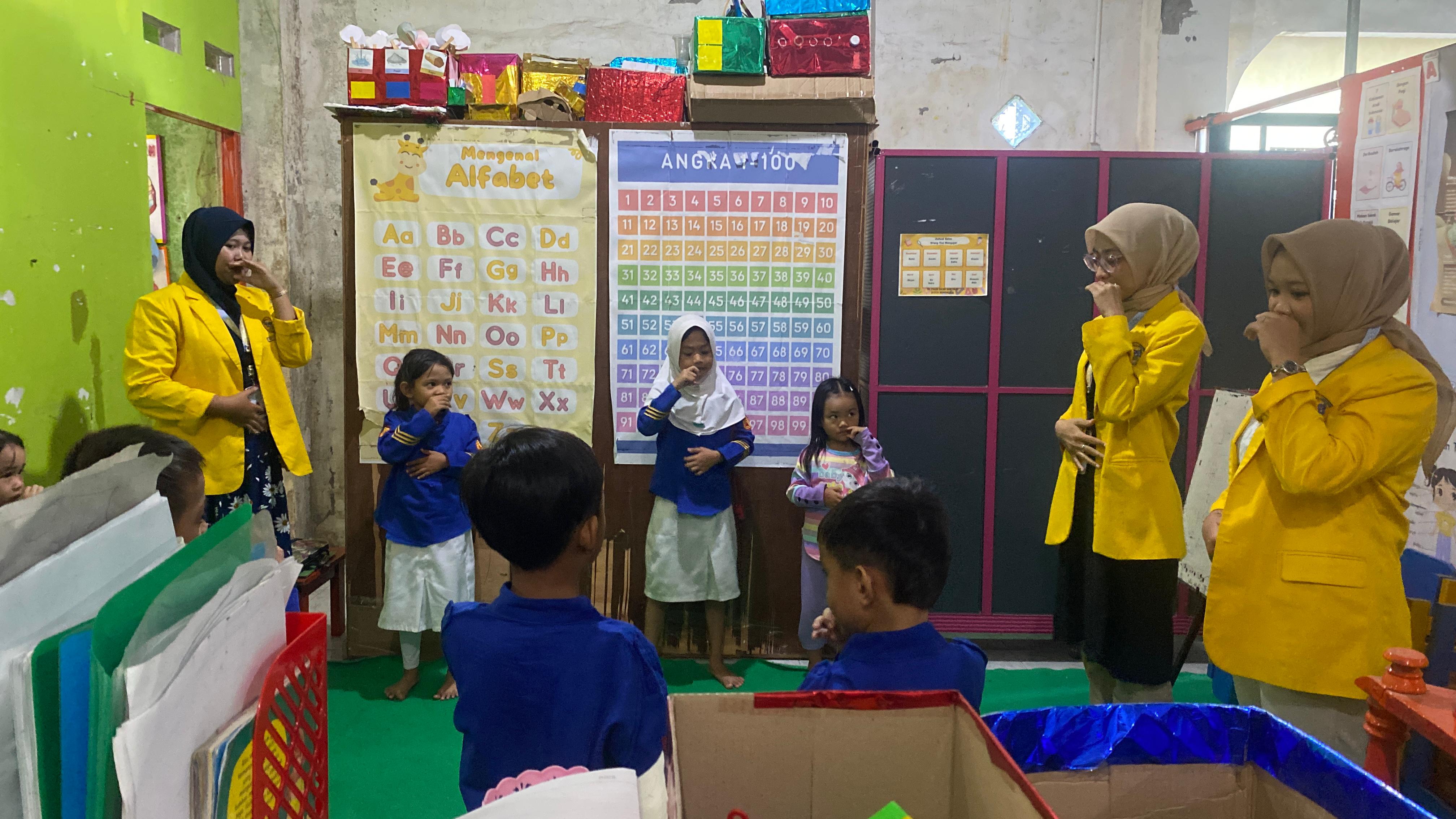 Menjadi contoh guru yang baik