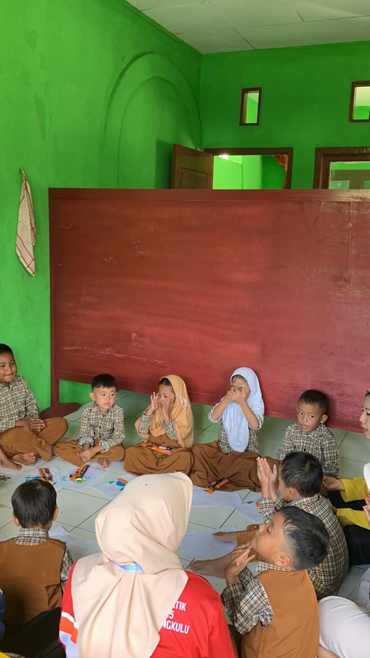 ice breaking bersama anak-anak paud pasar pedati 
