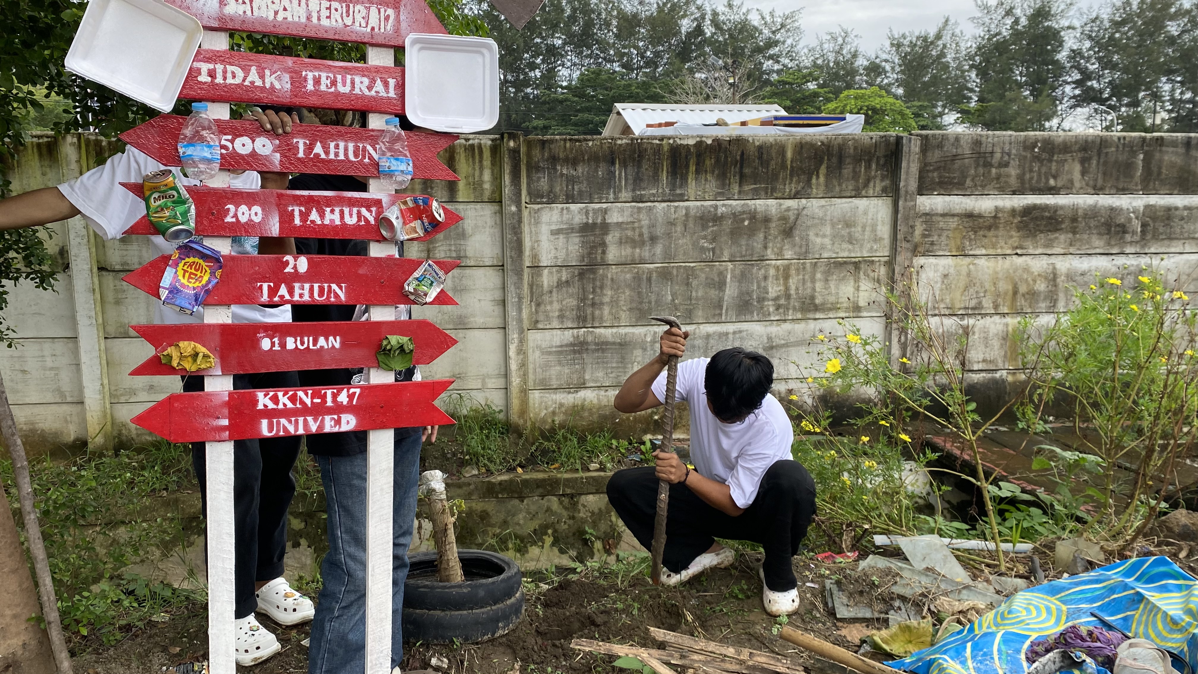 Plang edukasi sampah